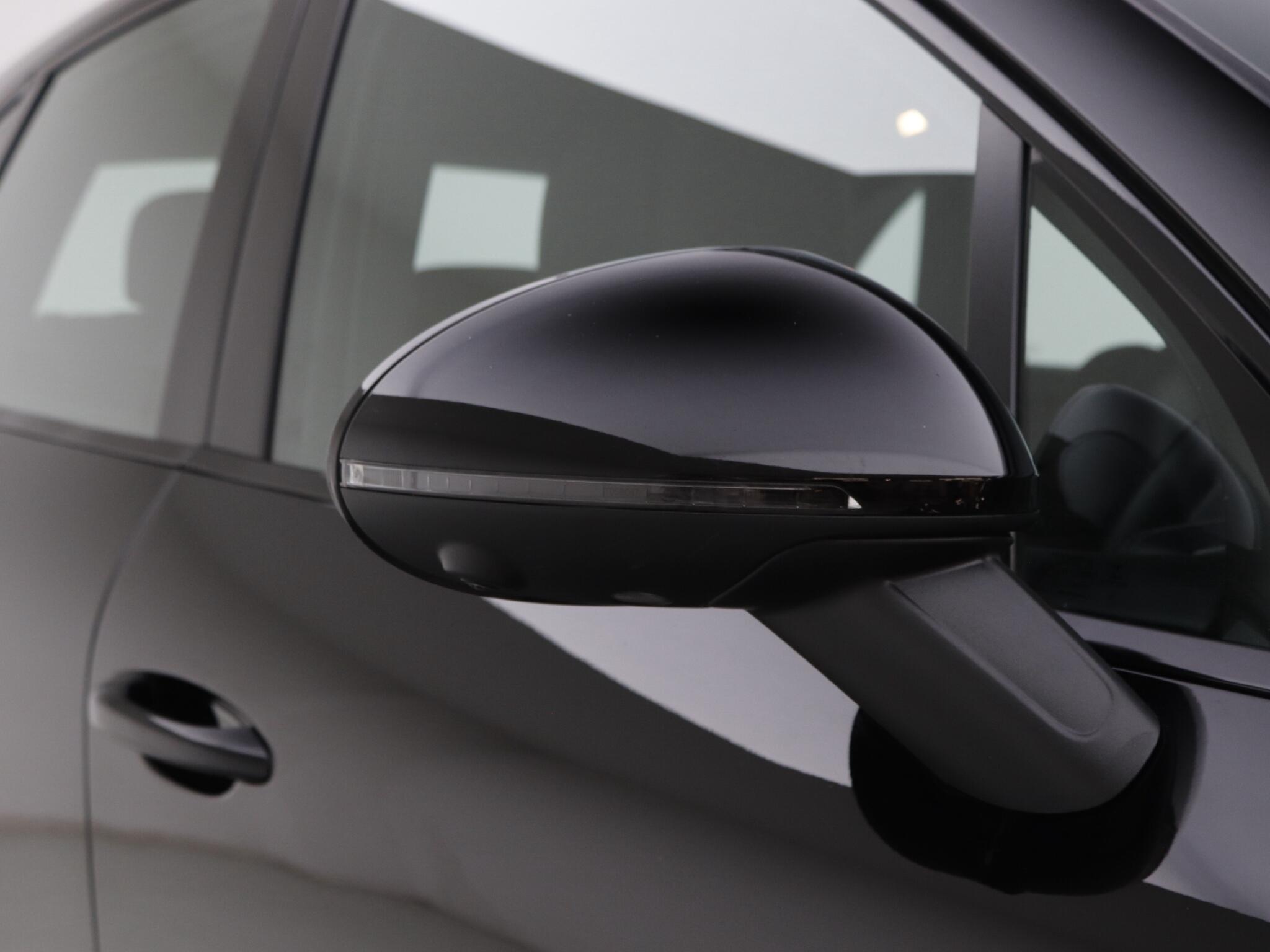 Porsche Macan view 24