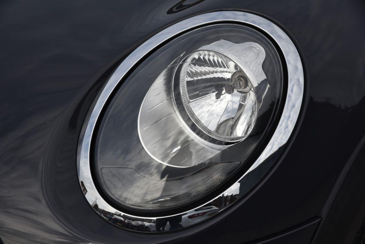 Mini Cooper view 13