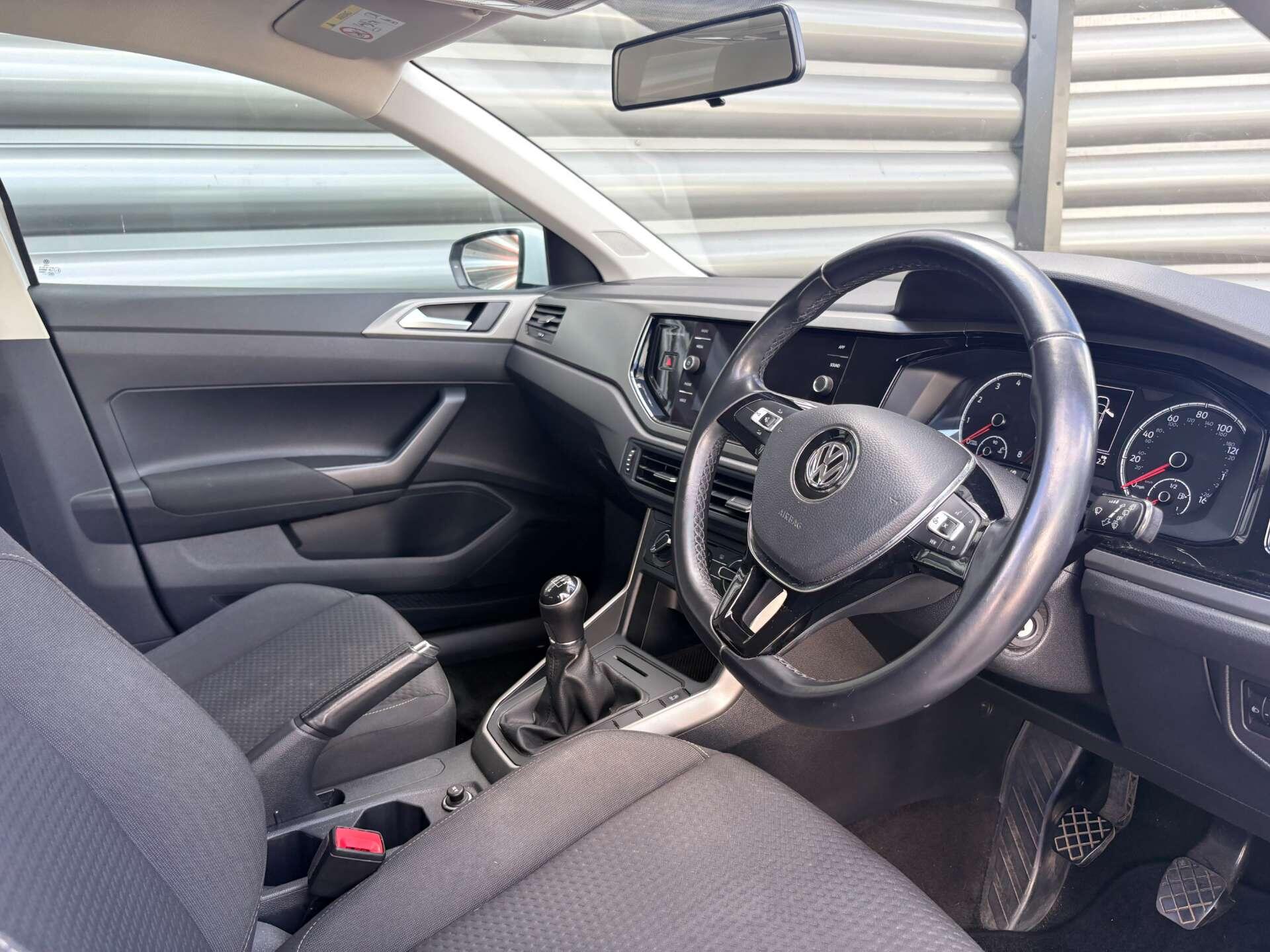 Volkswagen Polo view 7