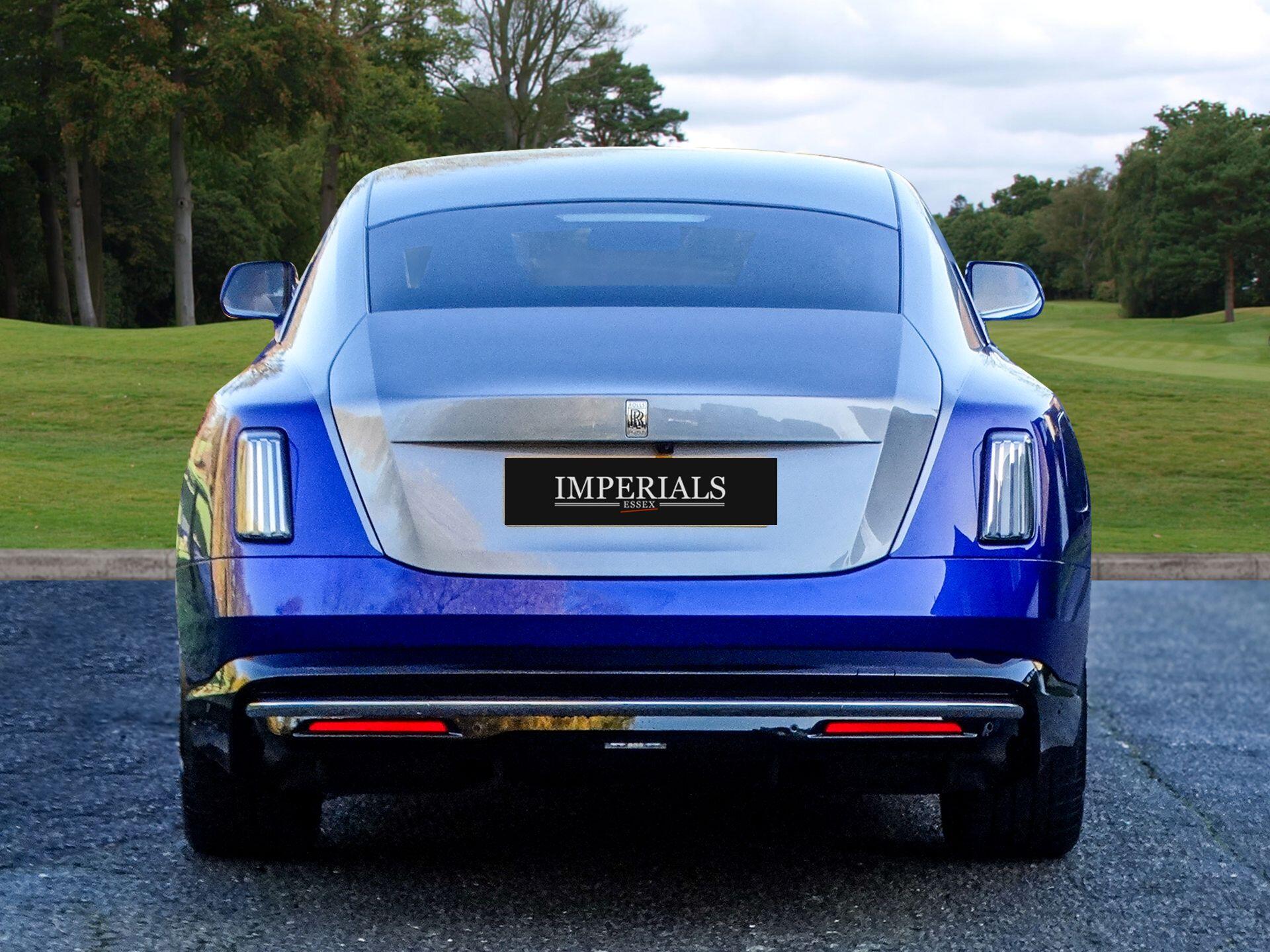 Rolls-Royce Spectre view 14