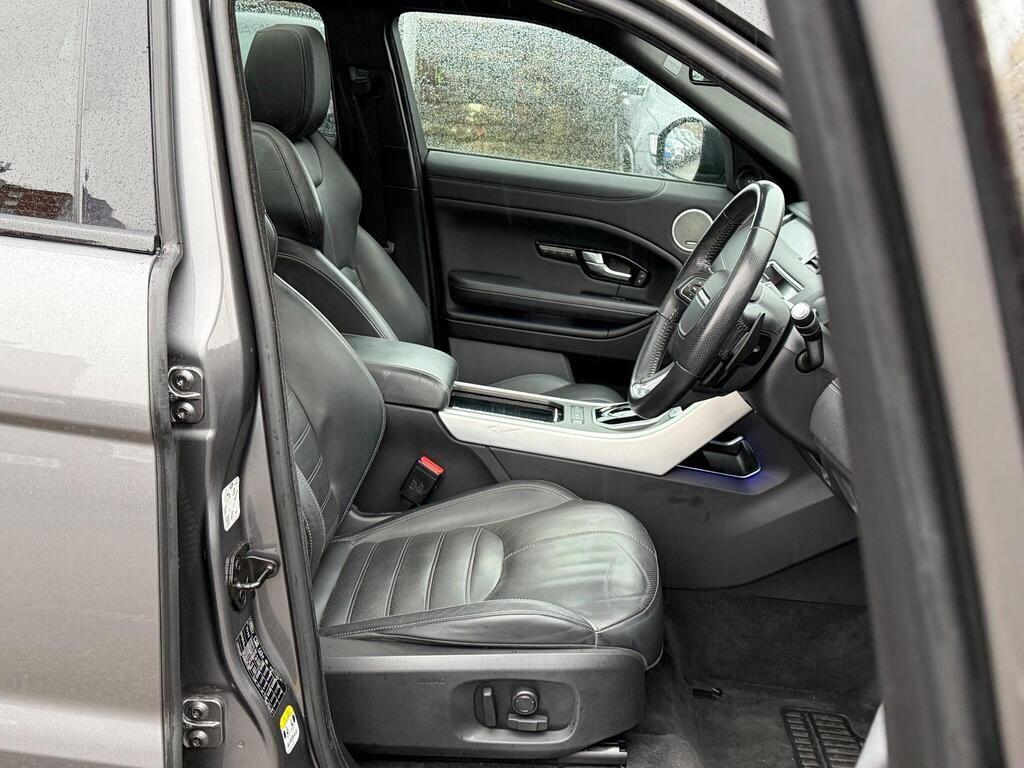 Land Rover Range Rover Evoque view 15