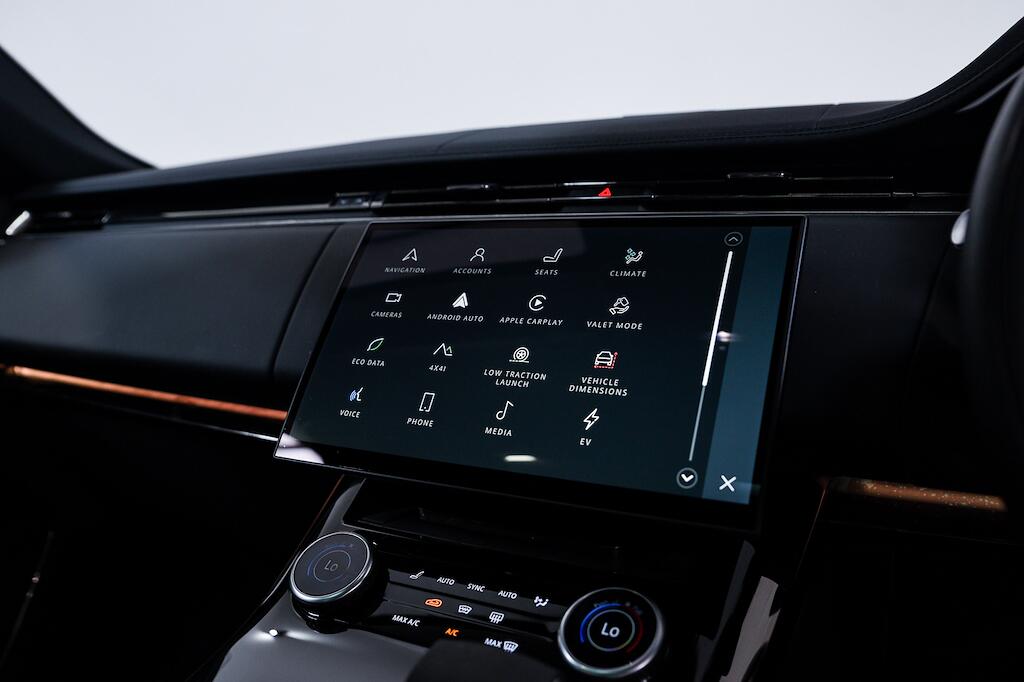 Land Rover Range Rover Sport view 22