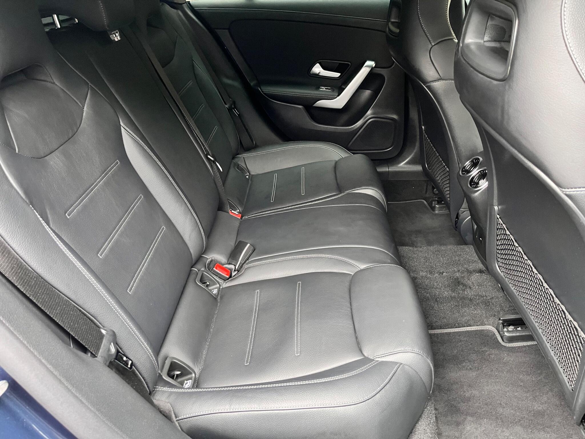 Mercedes-Benz CLA view 32
