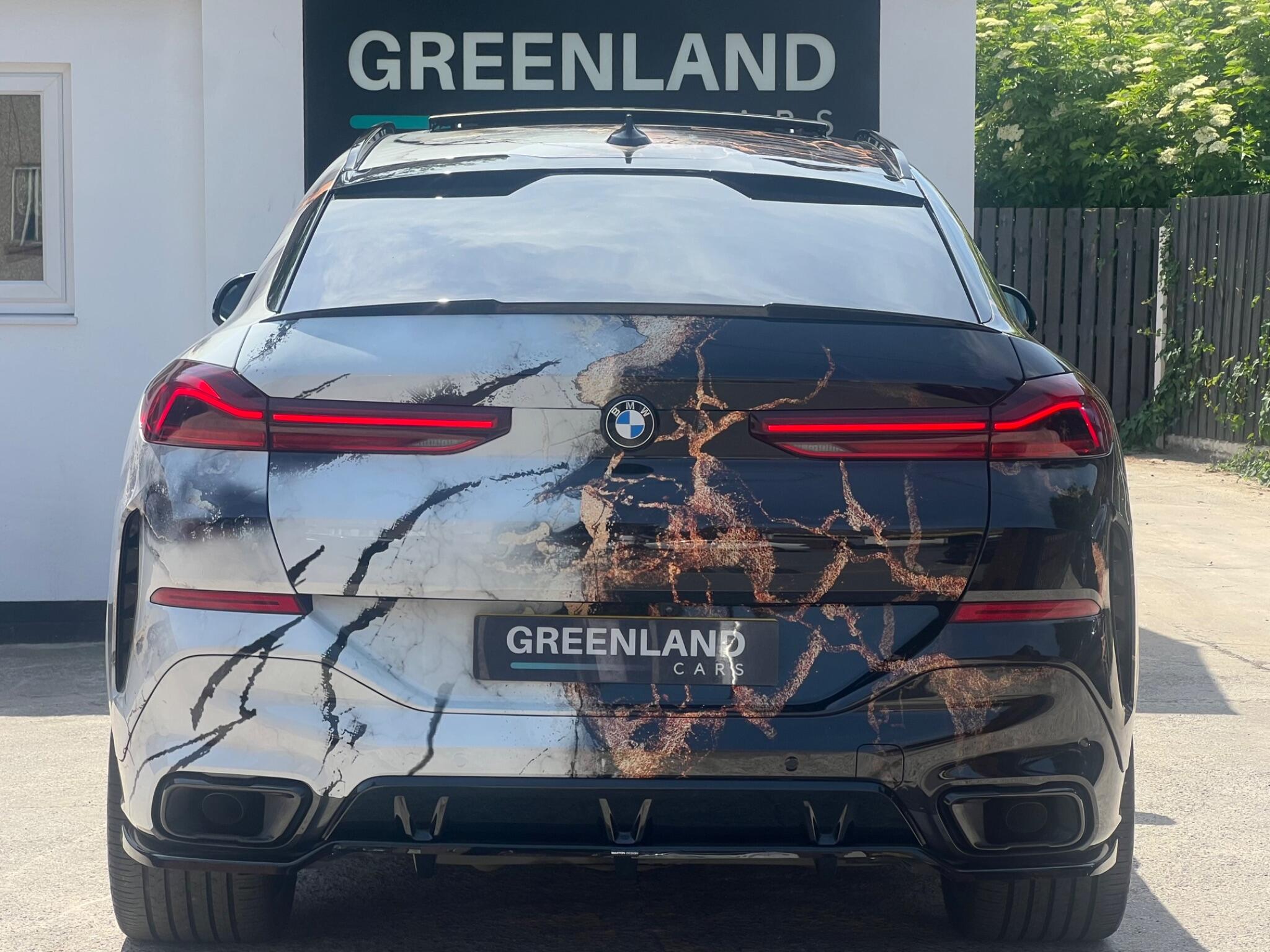BMW X6 view 5