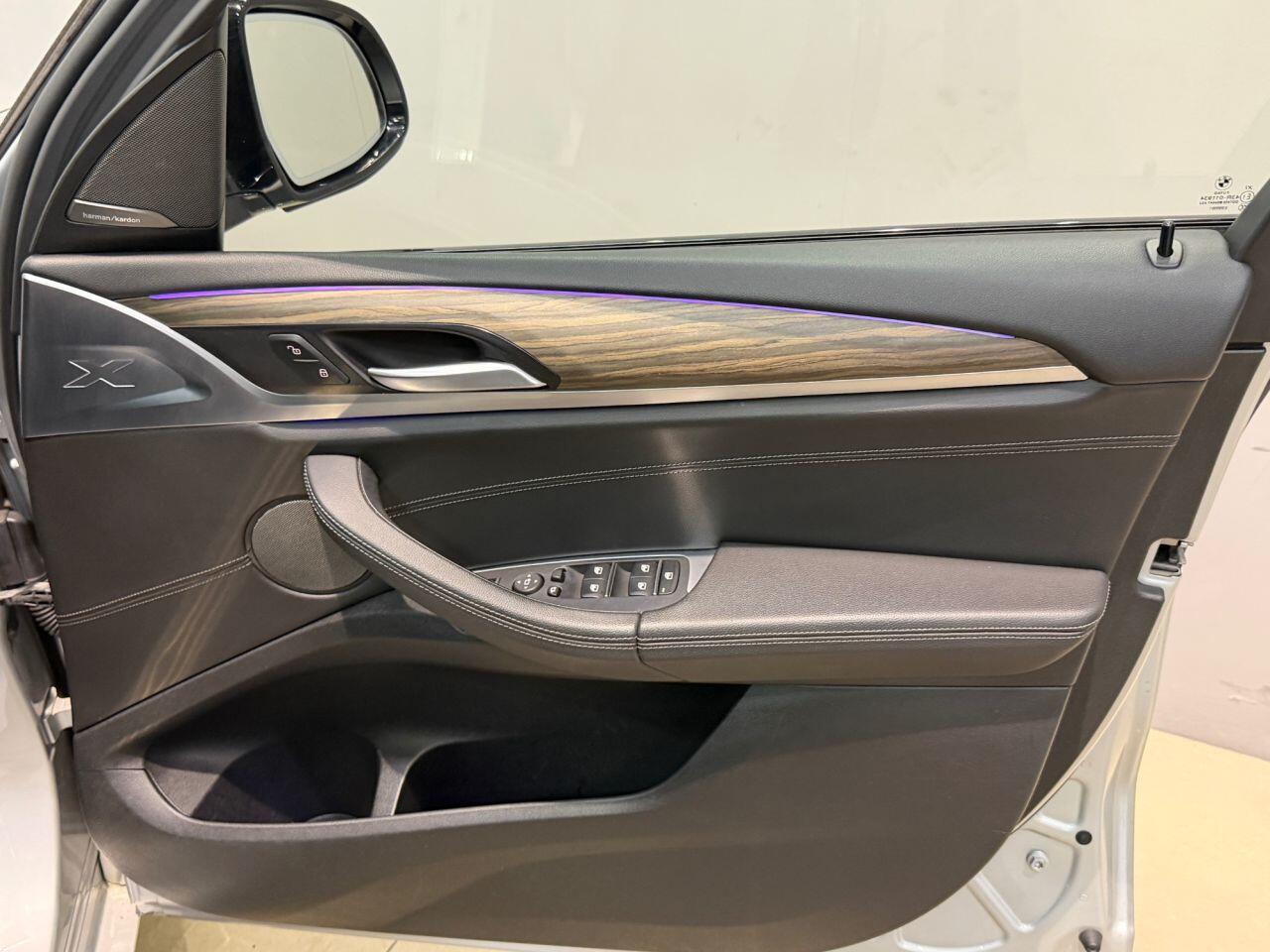 BMW X3 view 20