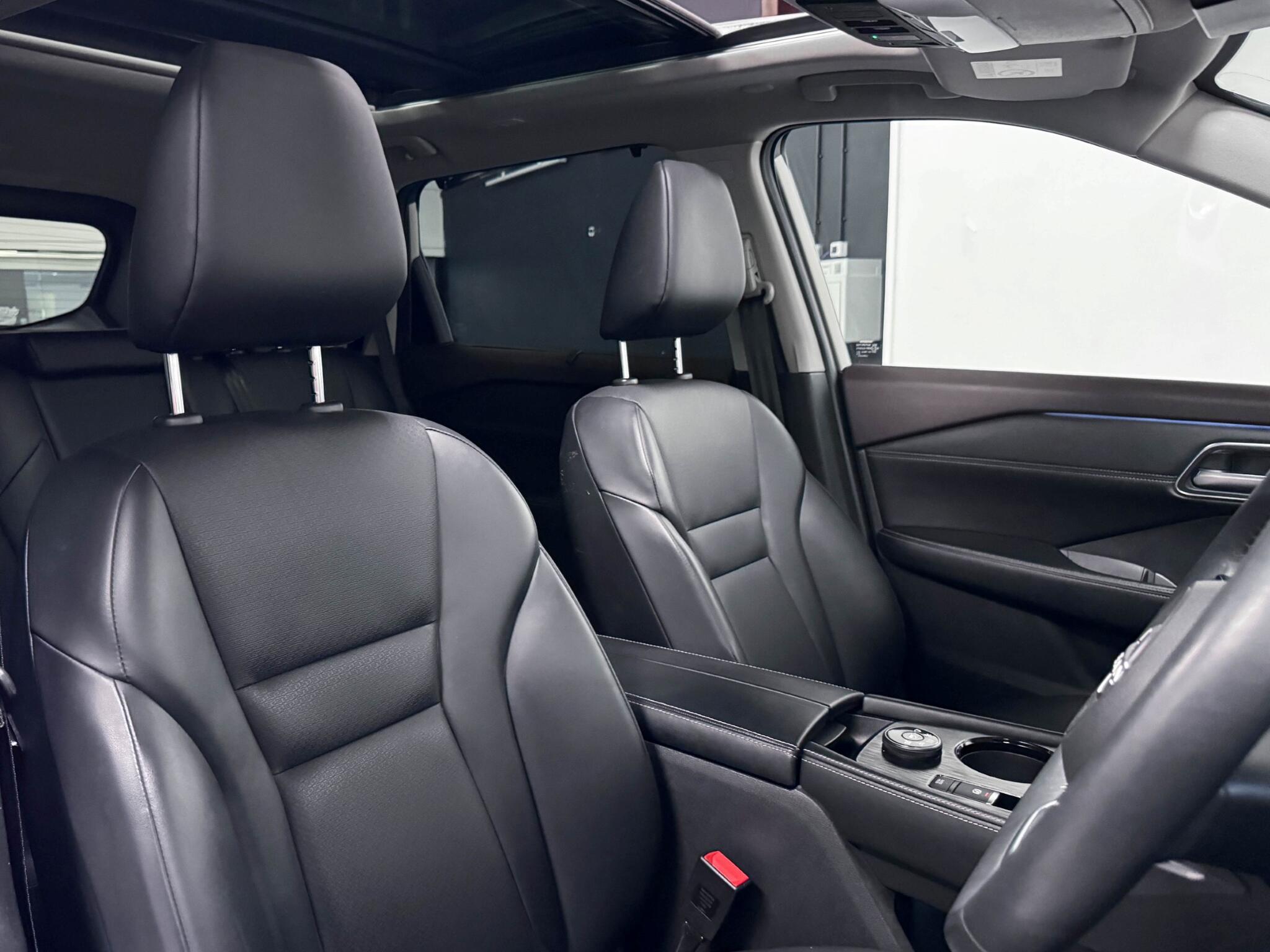 Nissan X-Trail view 32