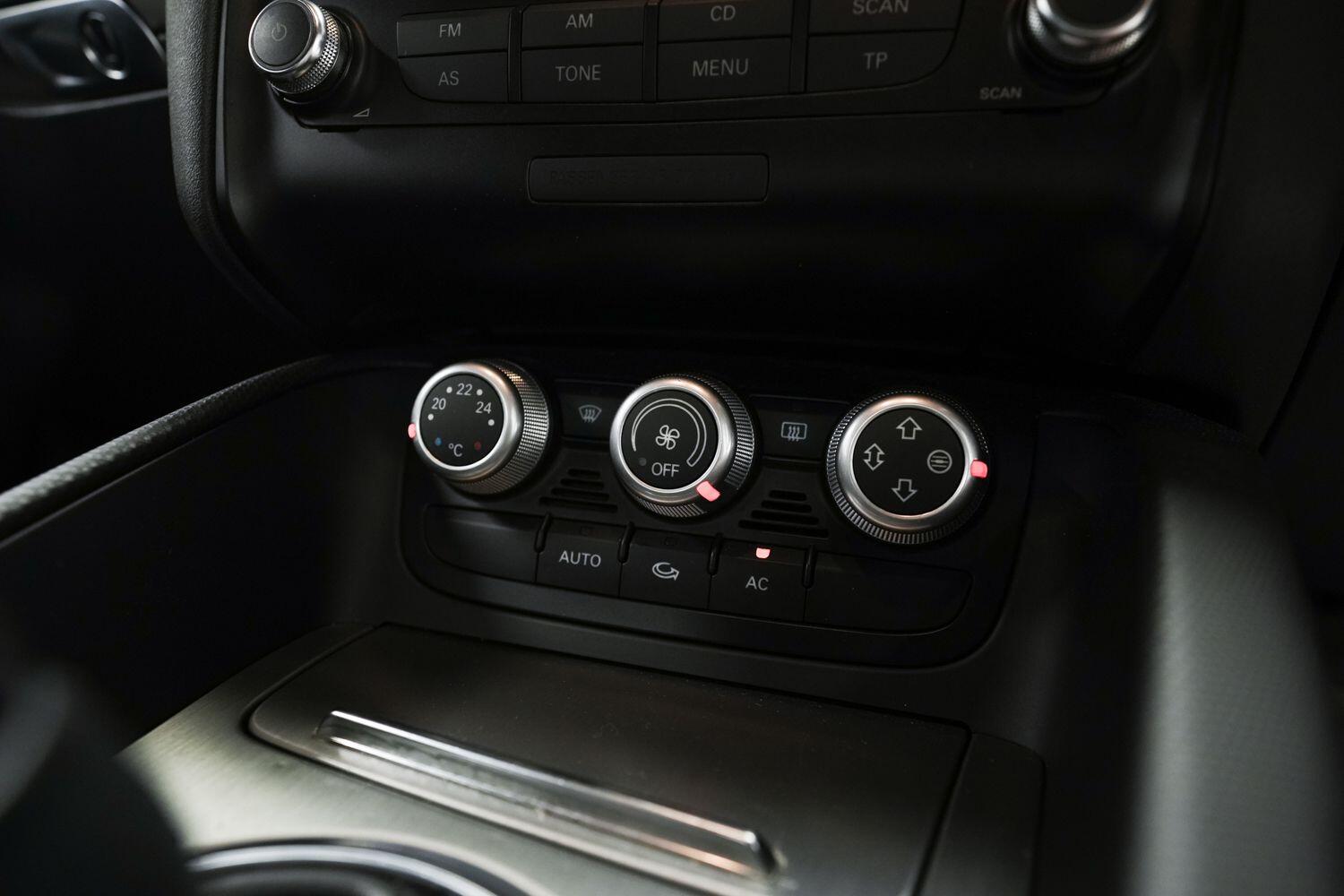 Audi TT view 20