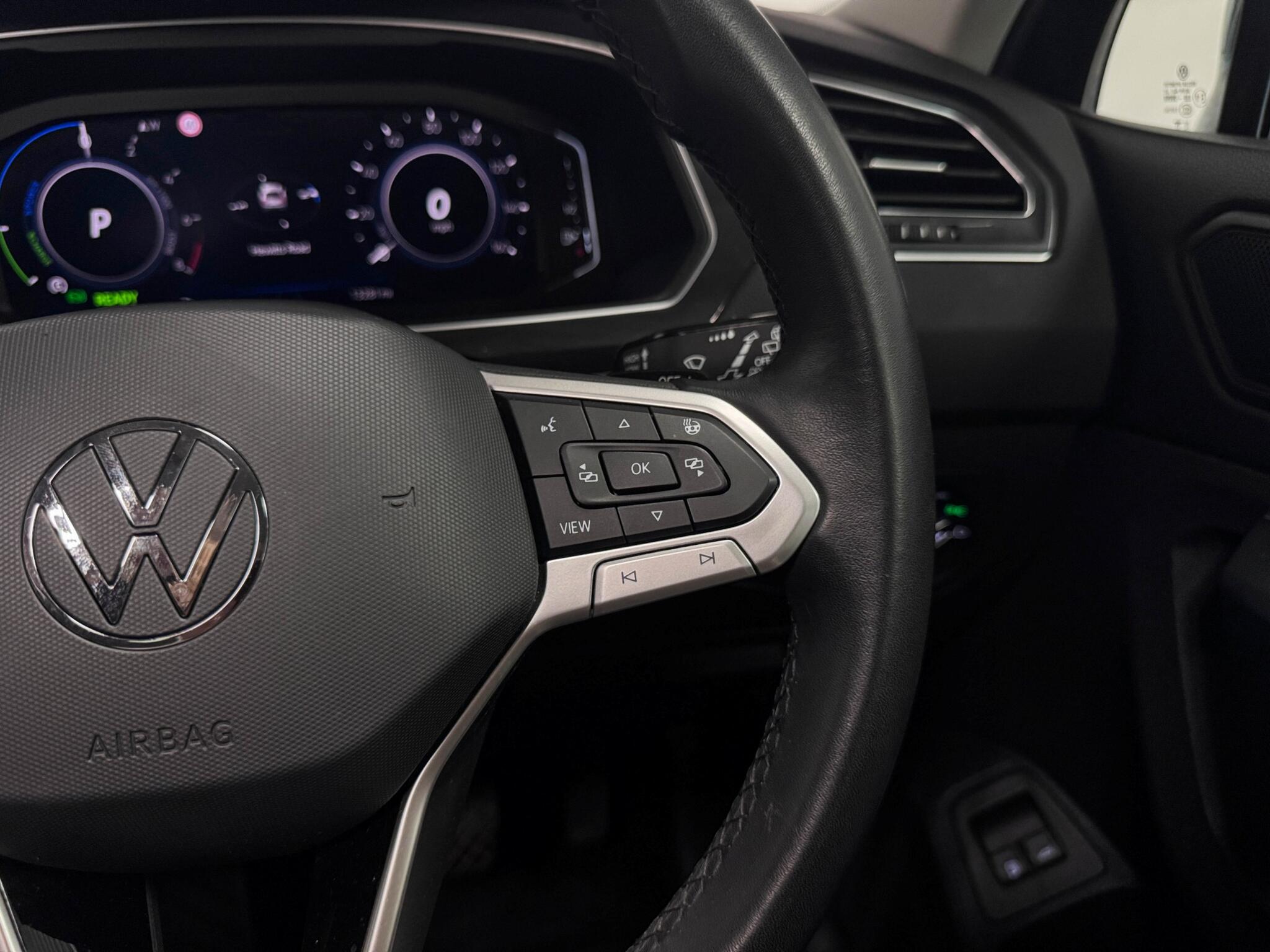 Volkswagen Tiguan view 14