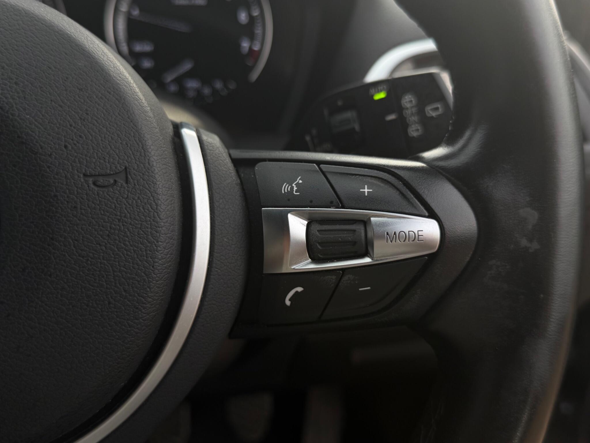 BMW 1 Series view 22