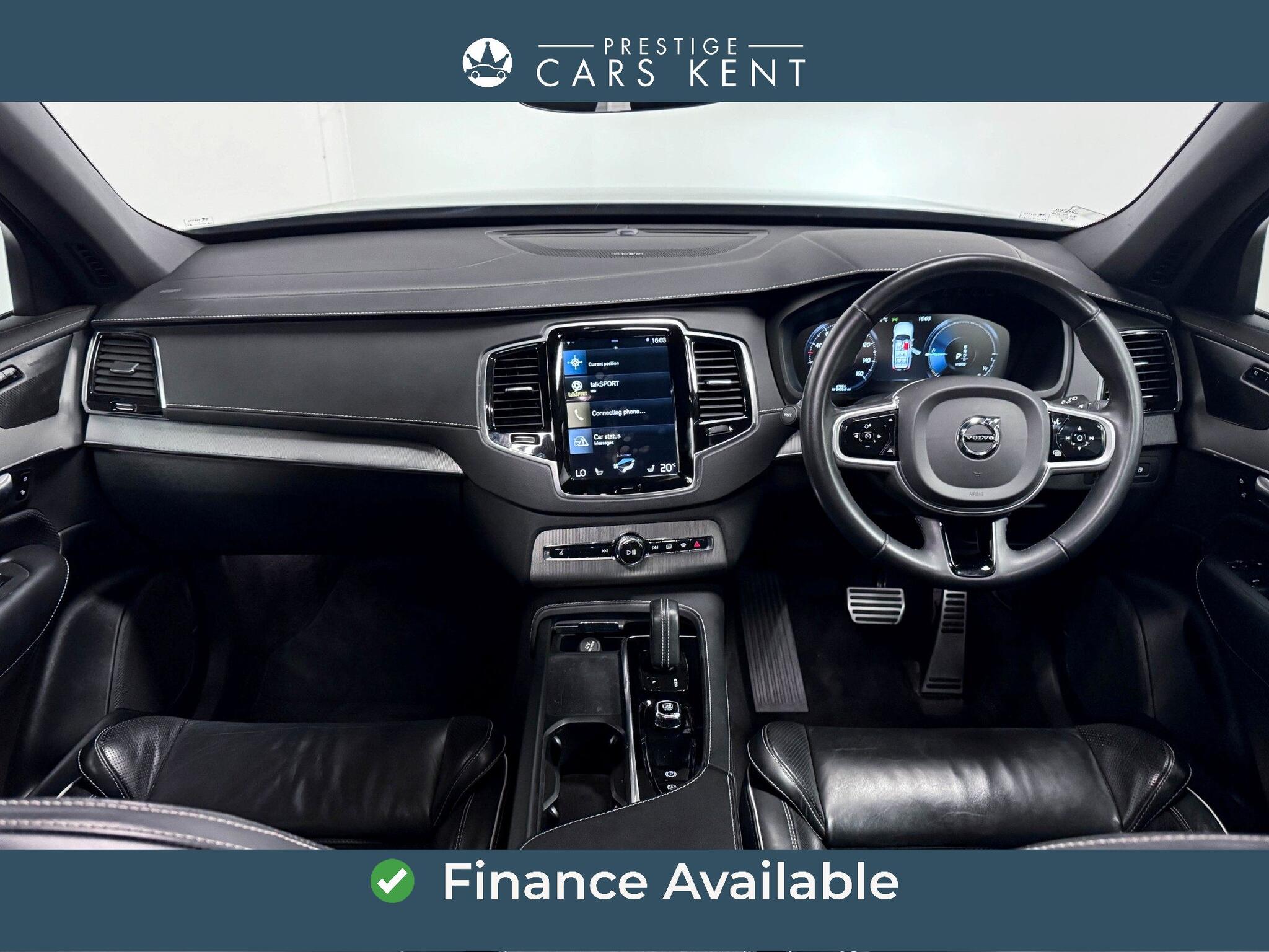 Volvo XC90 view 2