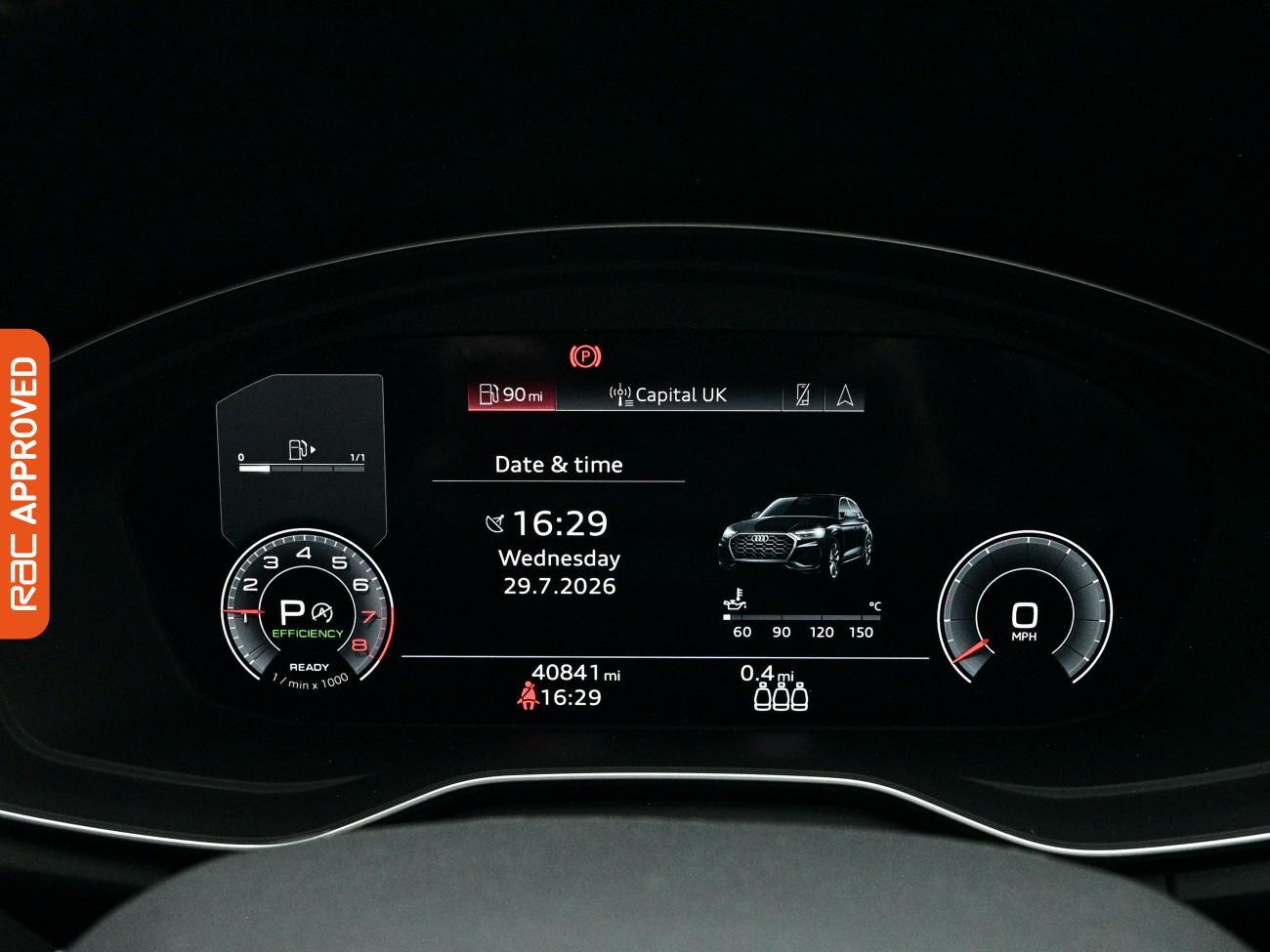 Audi Q5 view 11