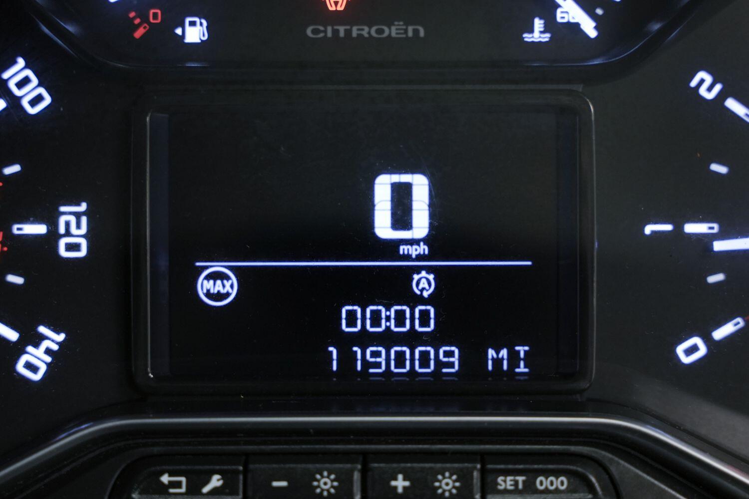Citroen C3 Aircross view 18