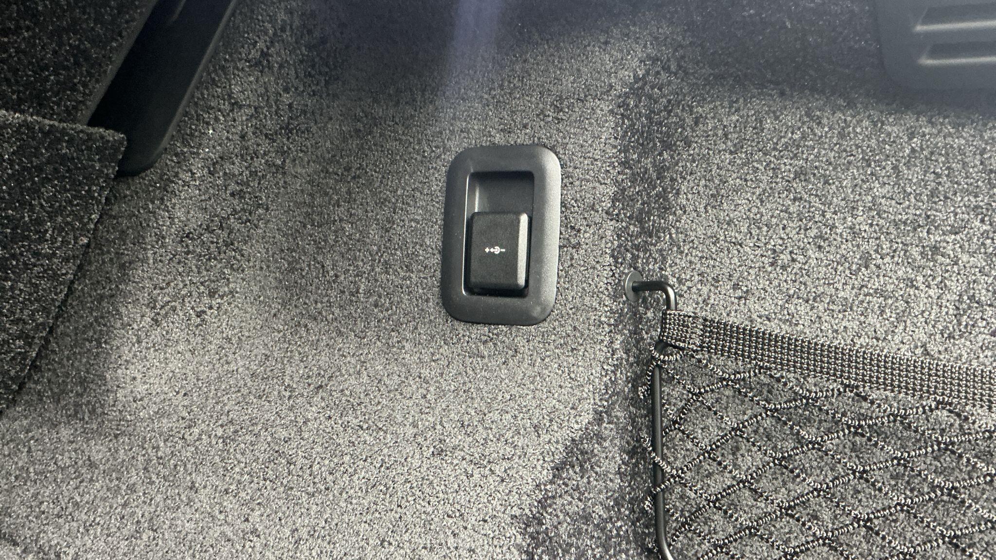 Land Rover Range Rover view 11