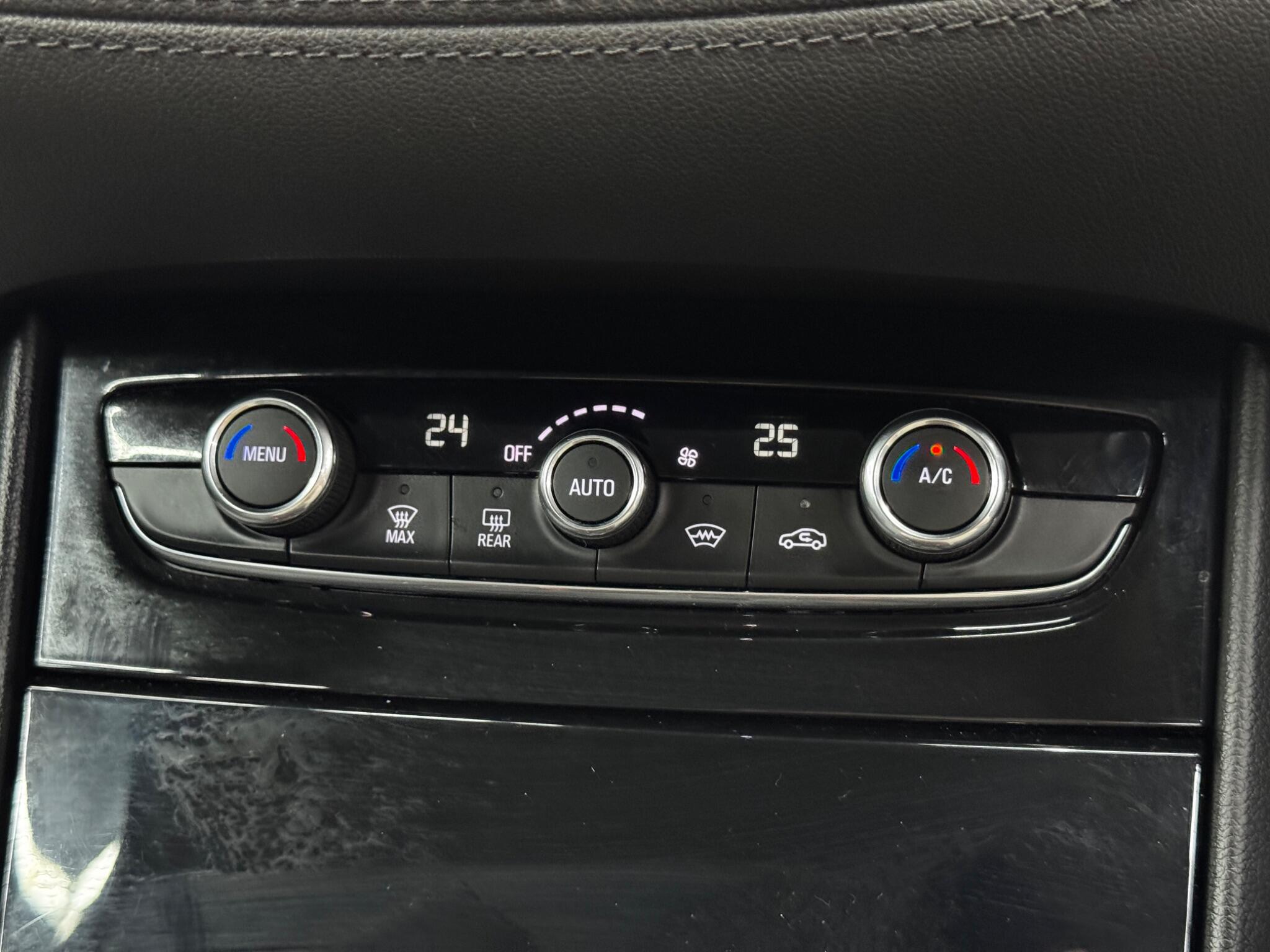 Vauxhall Grandland X view 25