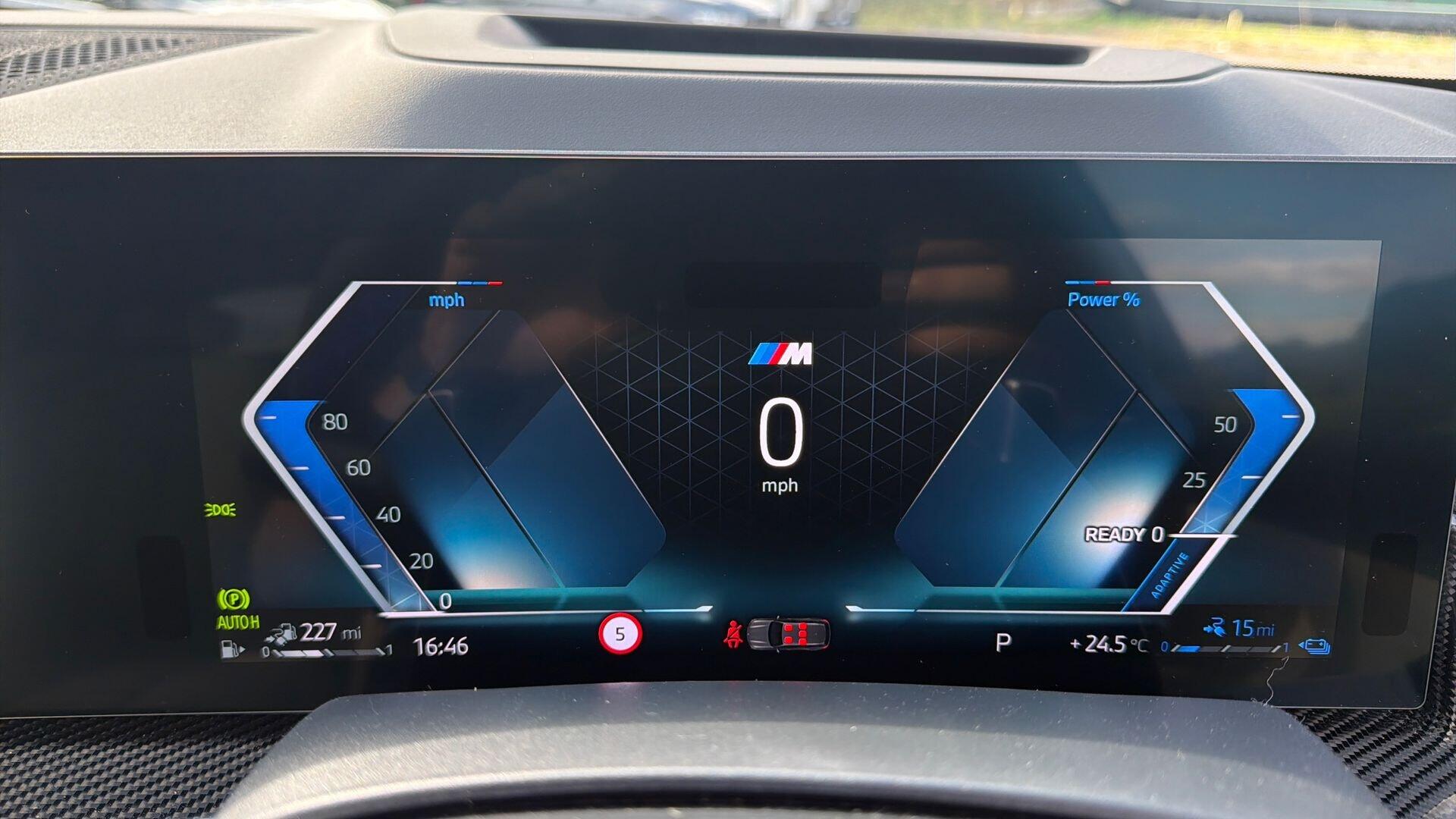 BMW X6 view 9