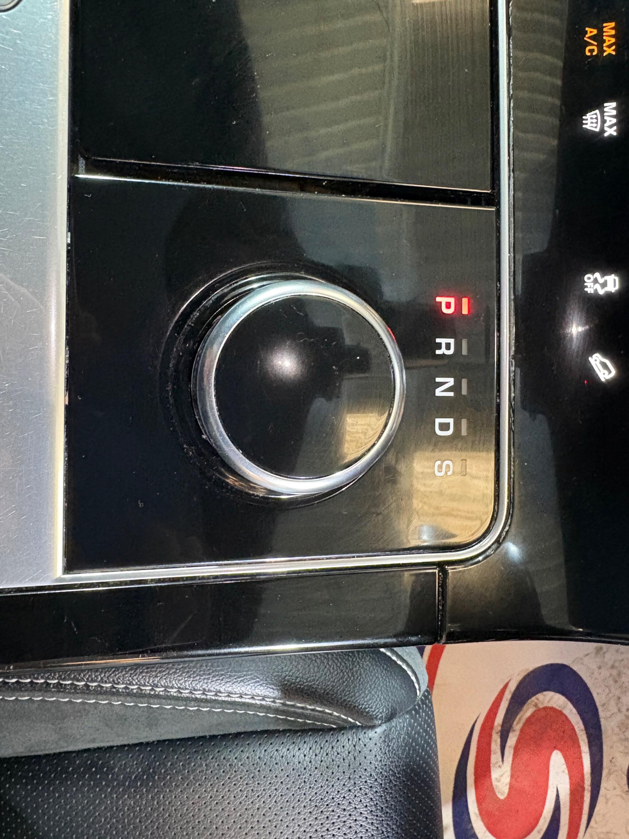 Land Rover Range Rover Velar view 24