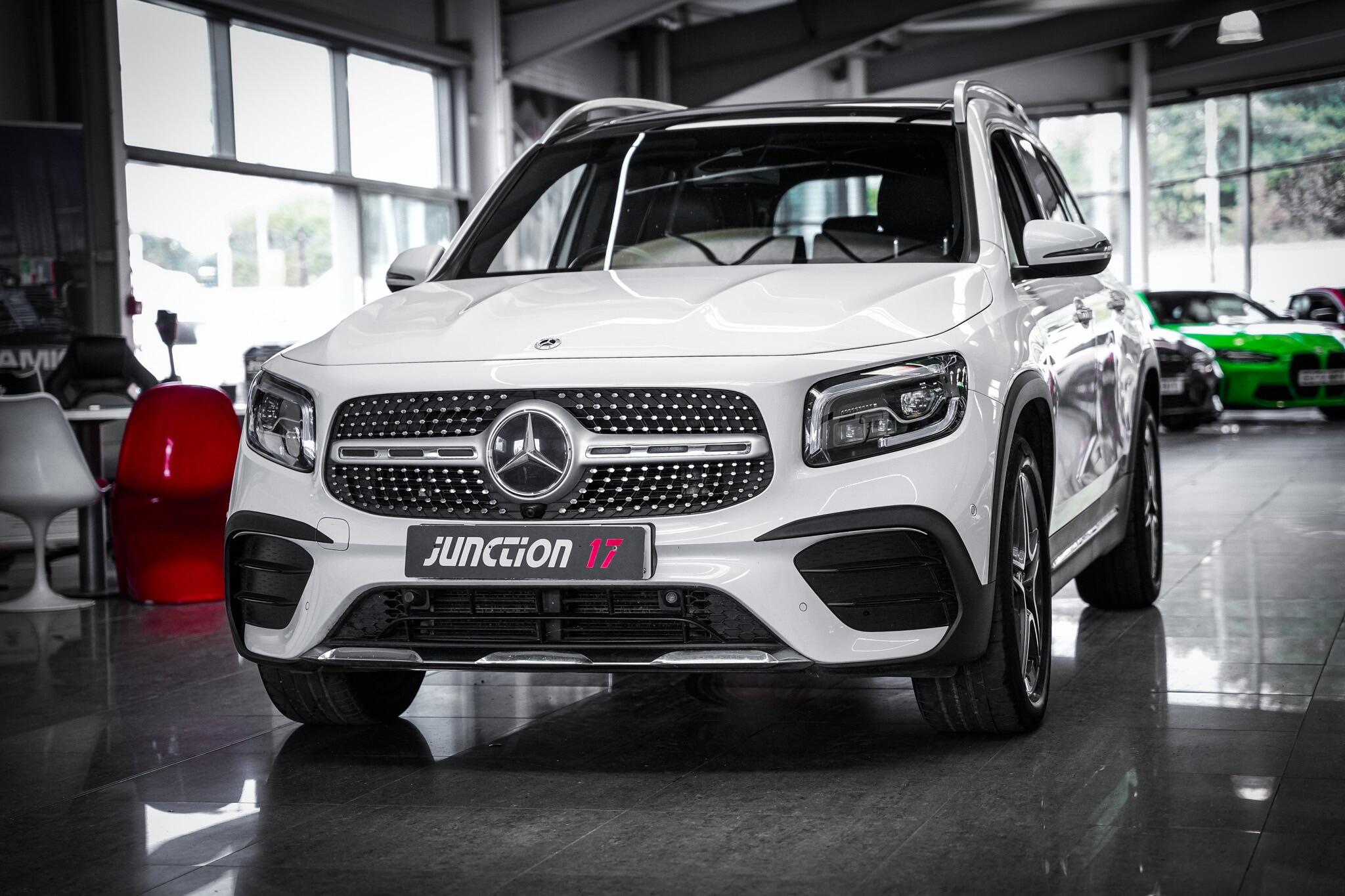 Mercedes-Benz GLB view 13