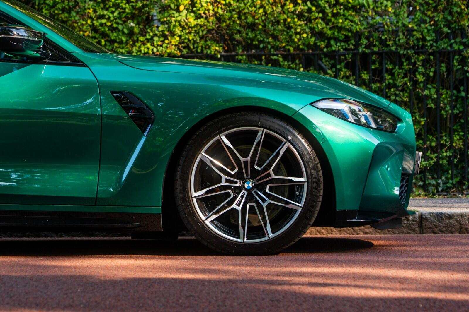 BMW M4 view 7