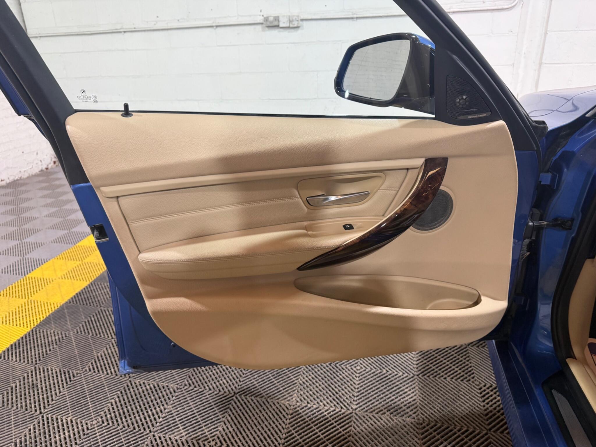 BMW 3 Series view 61