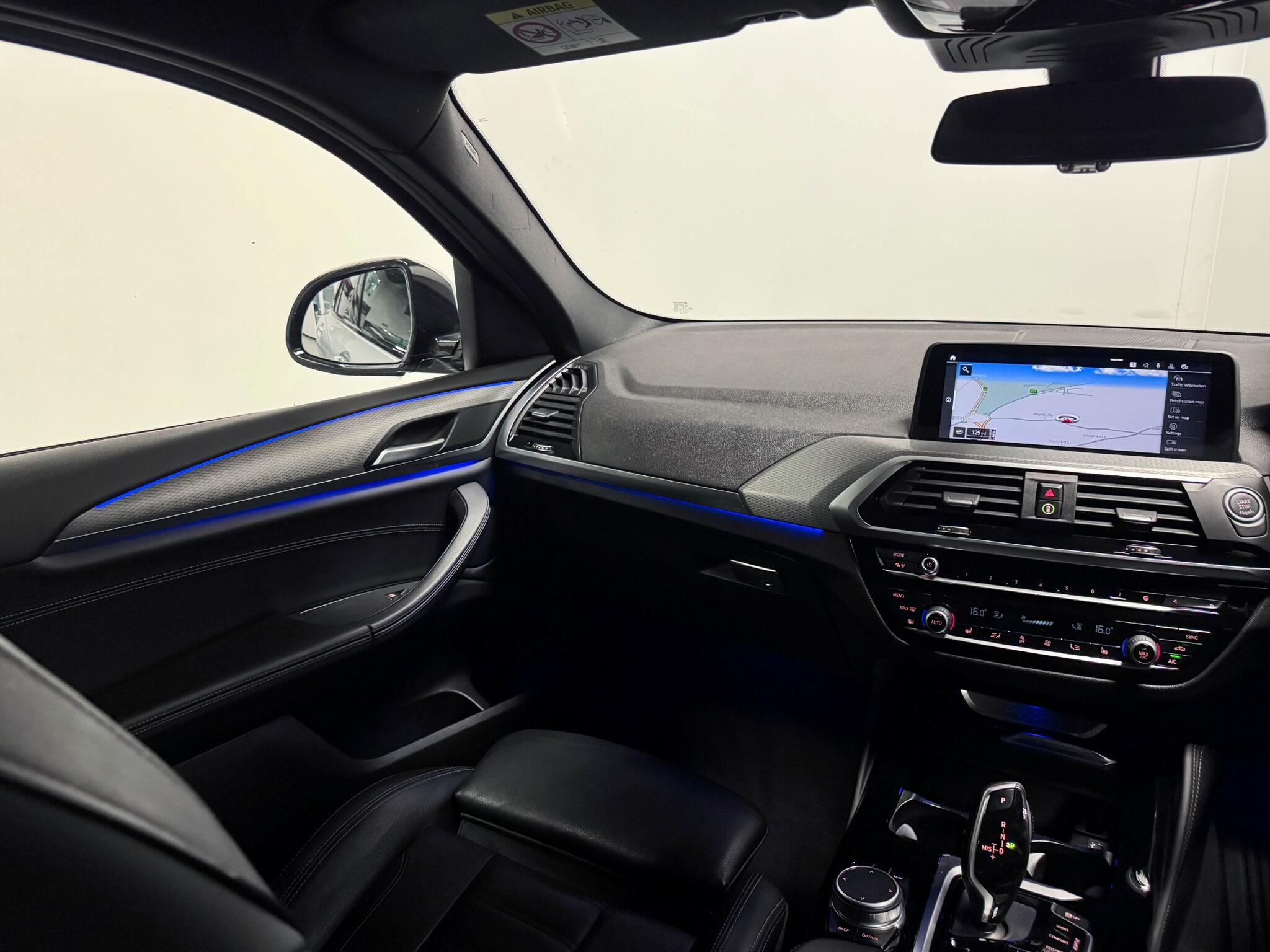 BMW X4 view 30