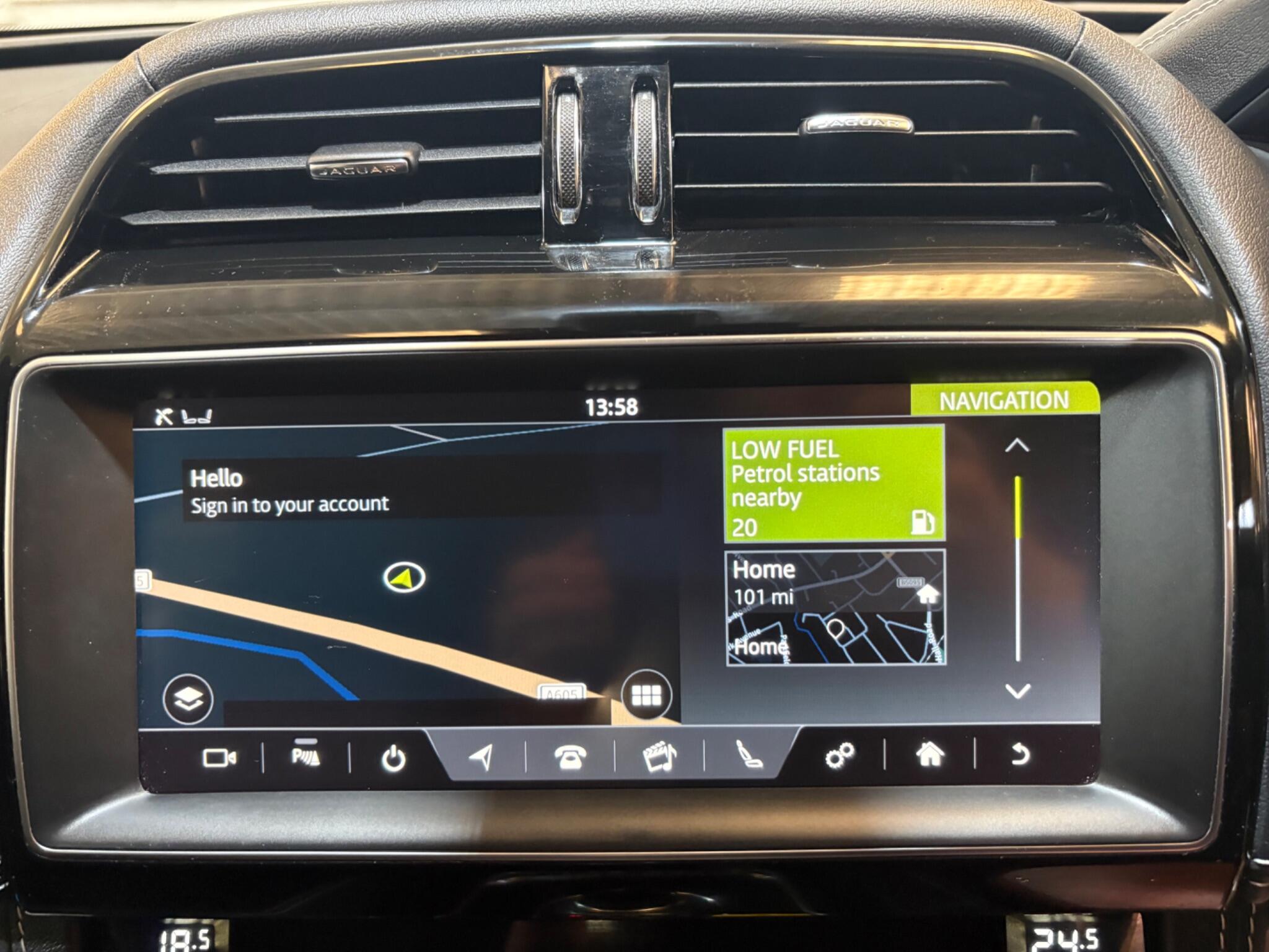 Jaguar F-Pace view 51