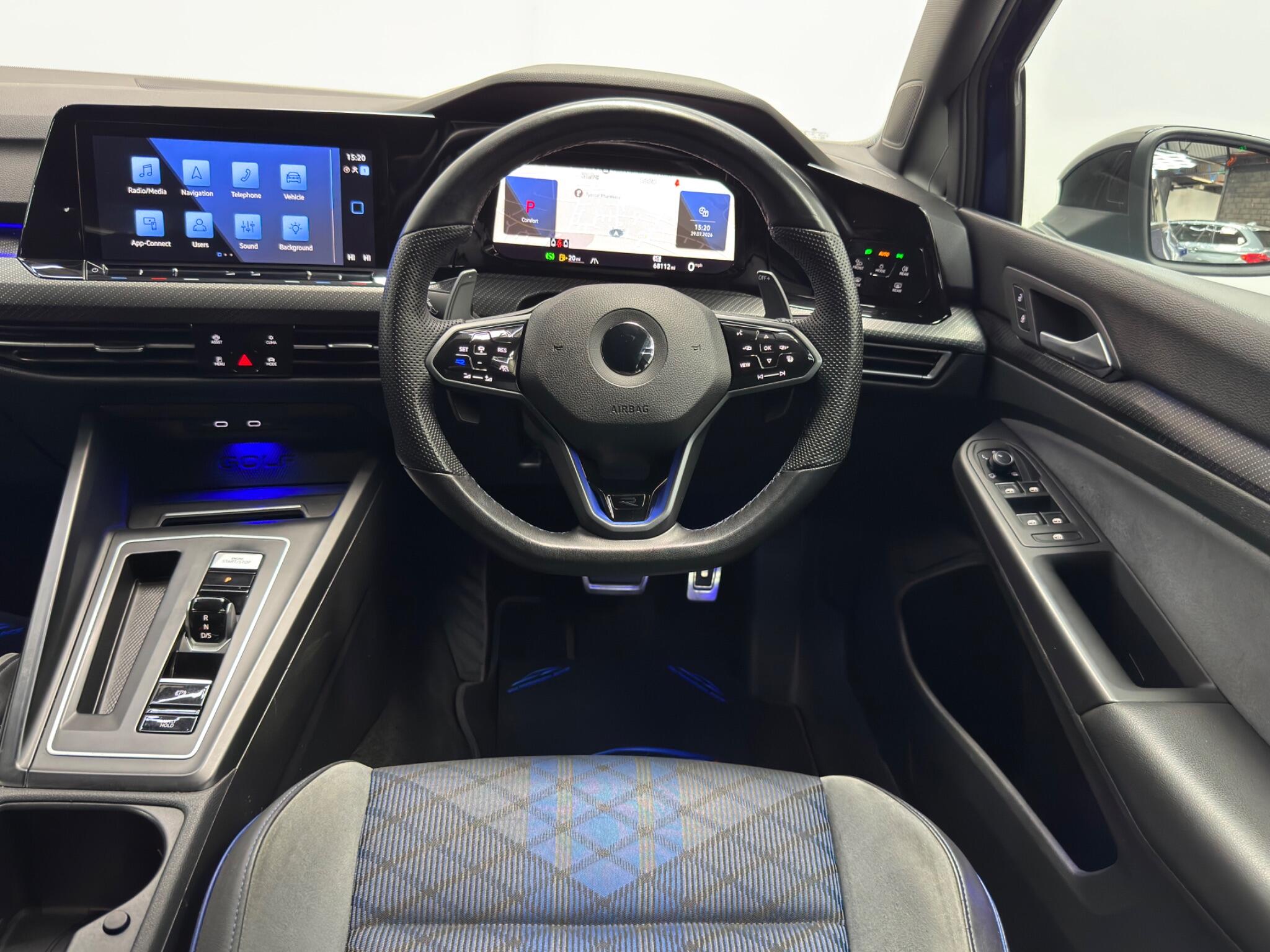 Volkswagen Golf view 5