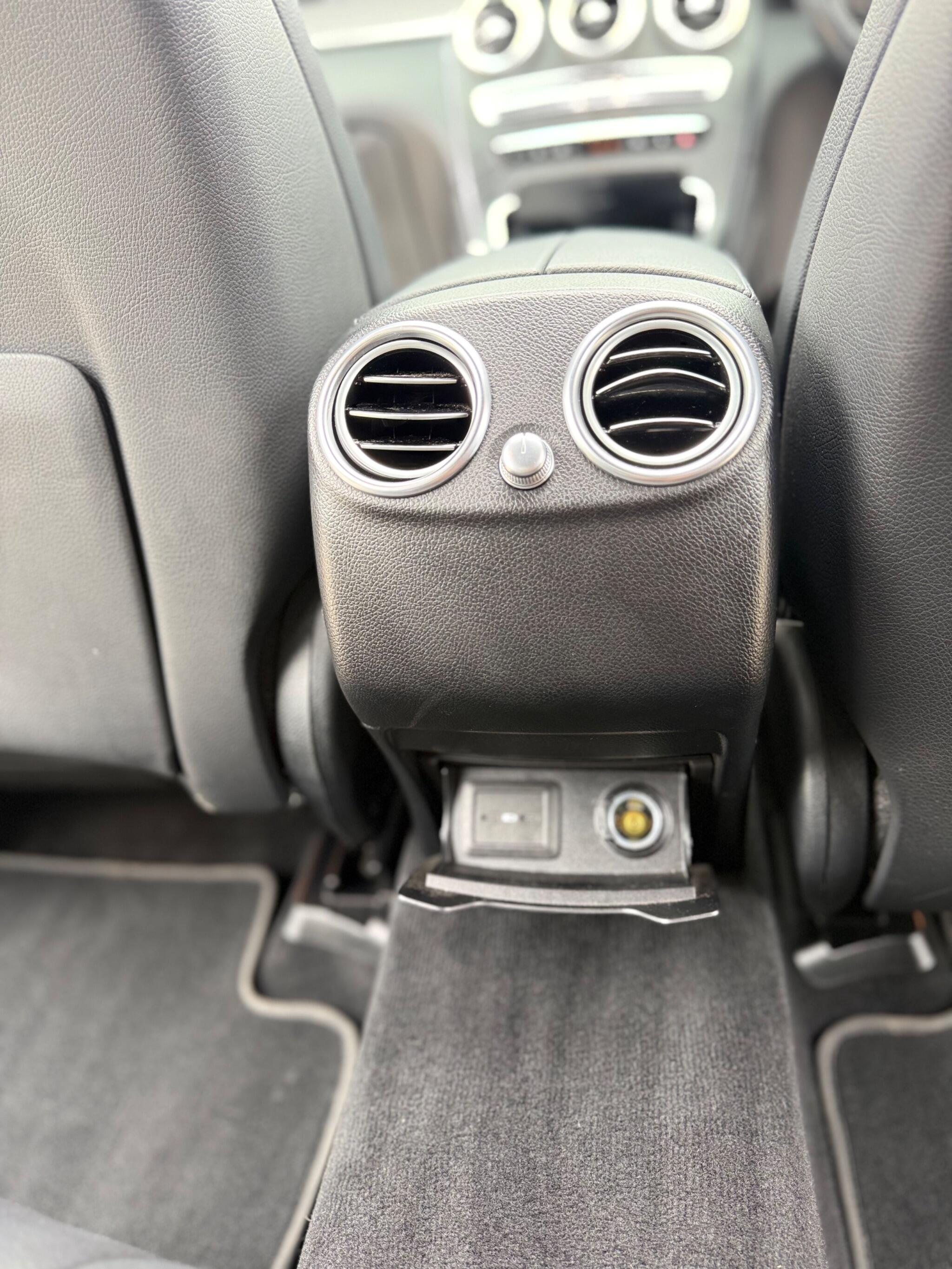 Mercedes-Benz GLC view 20