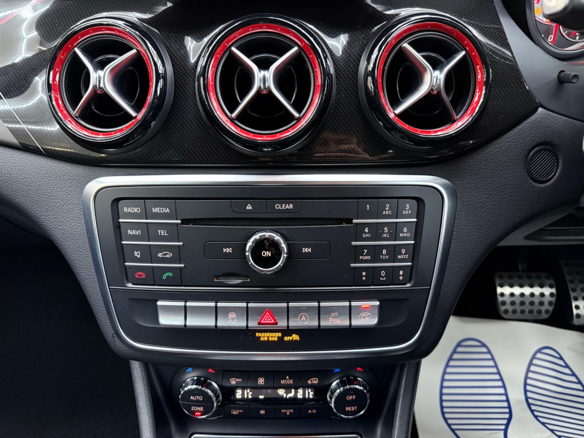 Mercedes-Benz Cla view 22