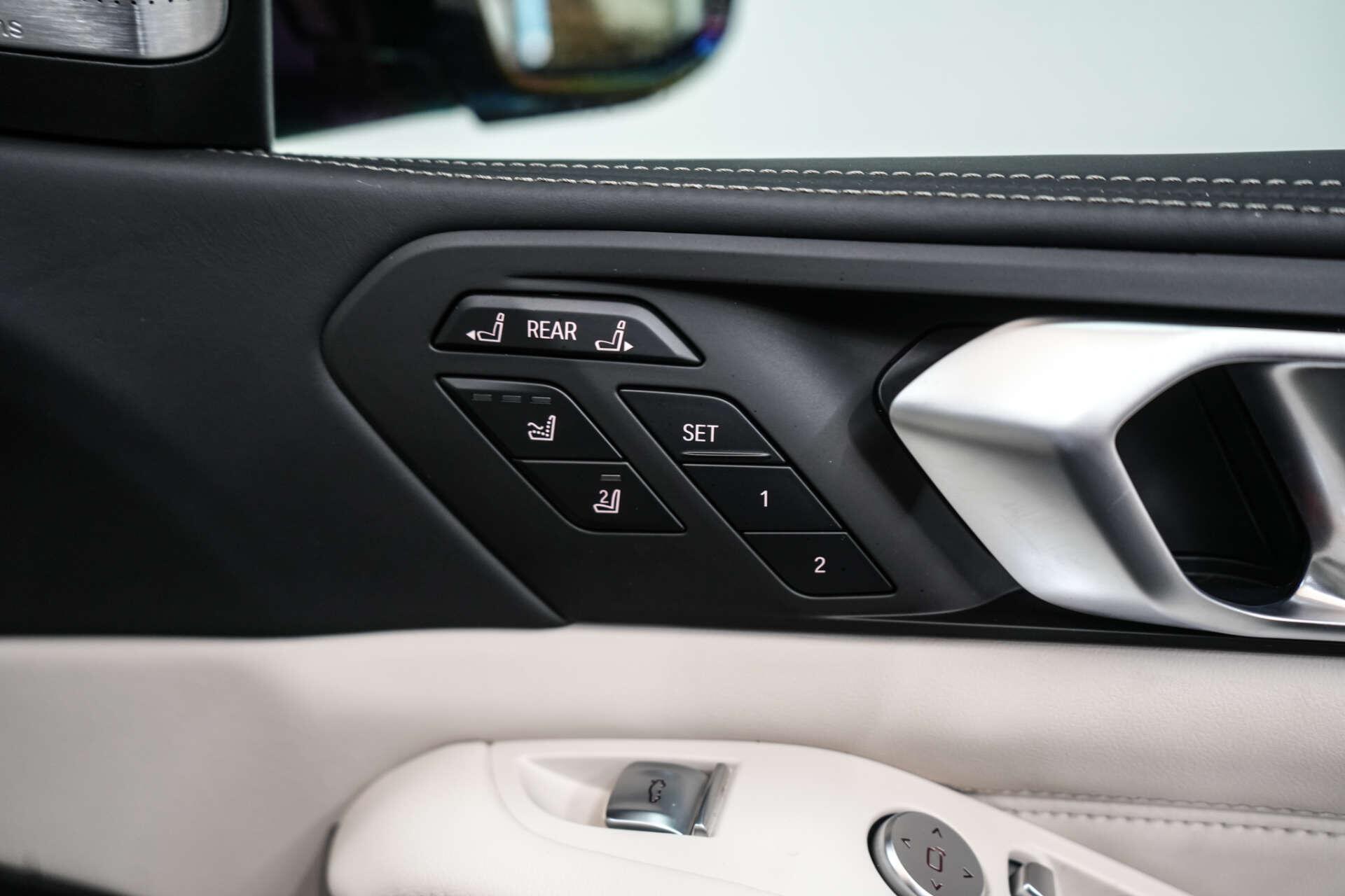 BMW X7 view 29