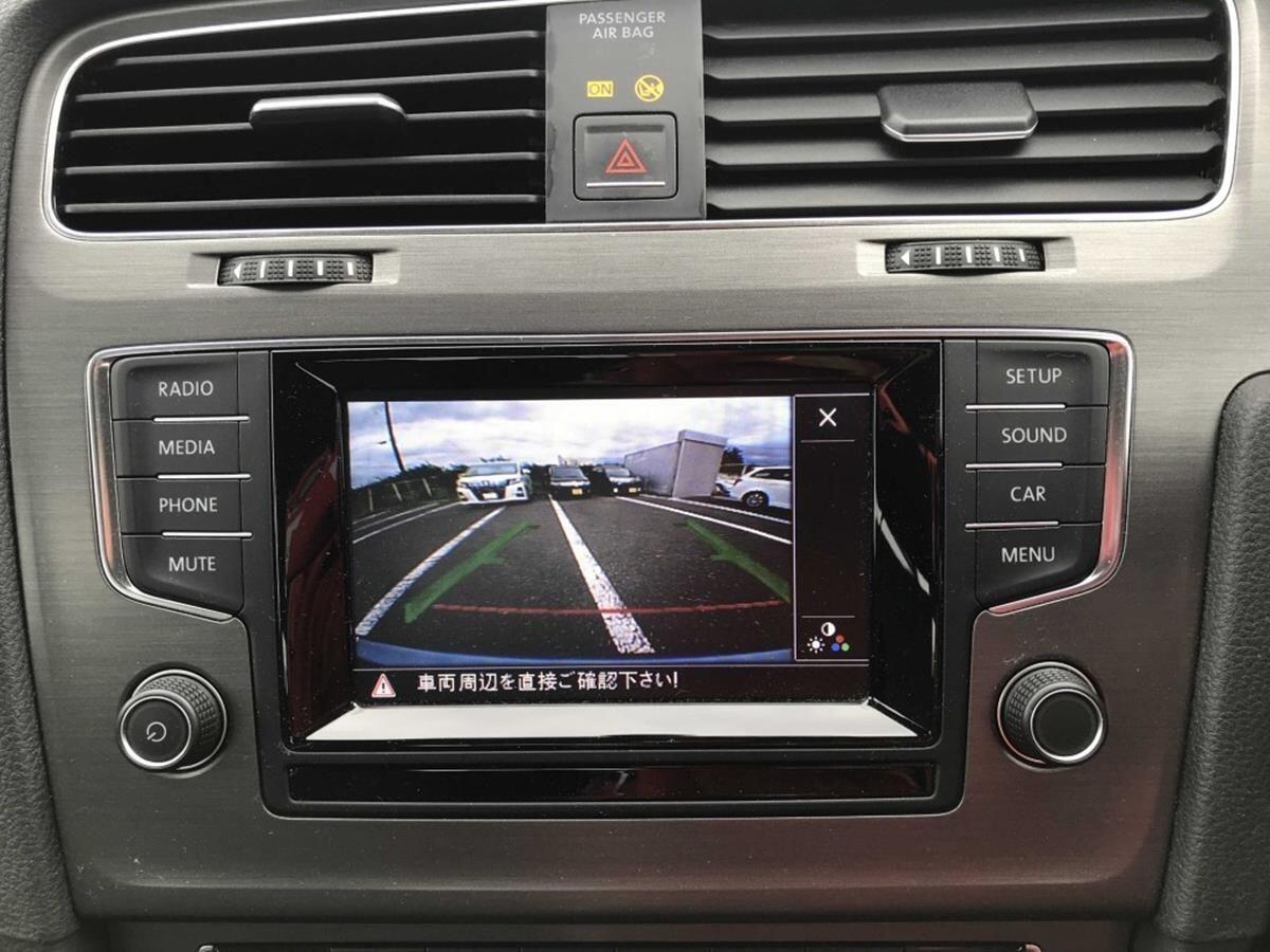 Volkswagen Golf view 22
