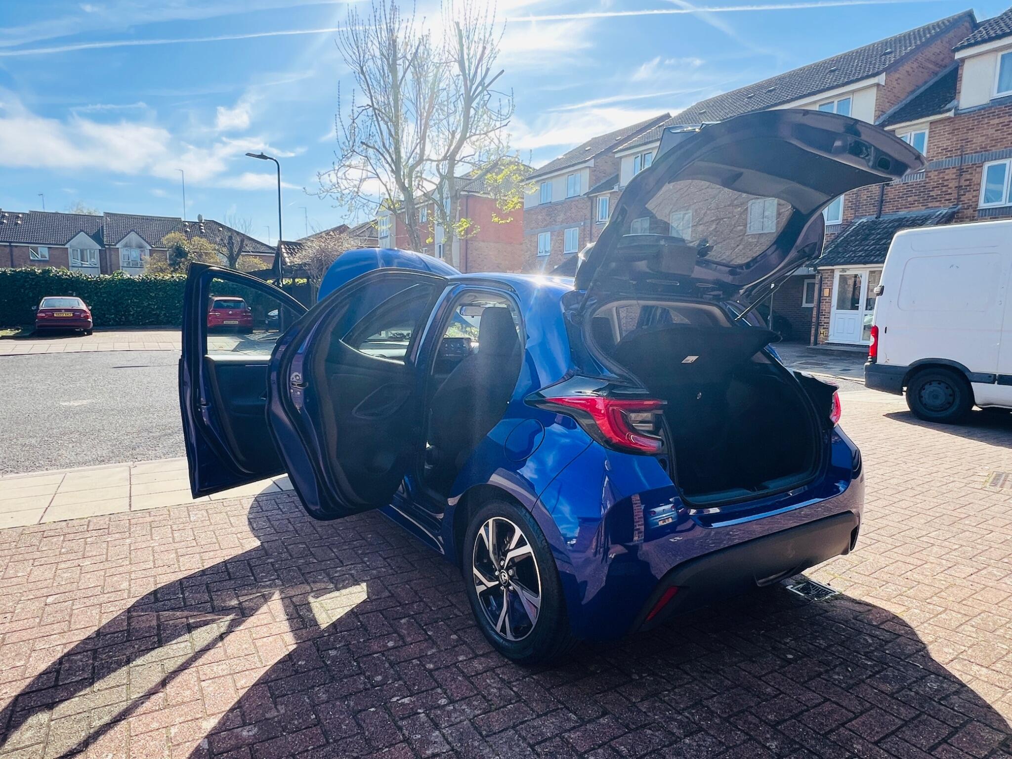 Toyota Yaris view 6