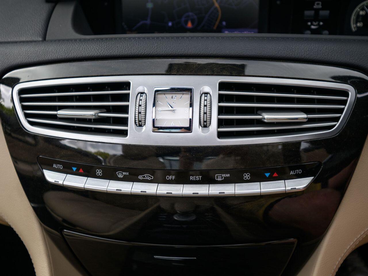 Mercedes-Benz CL view 28