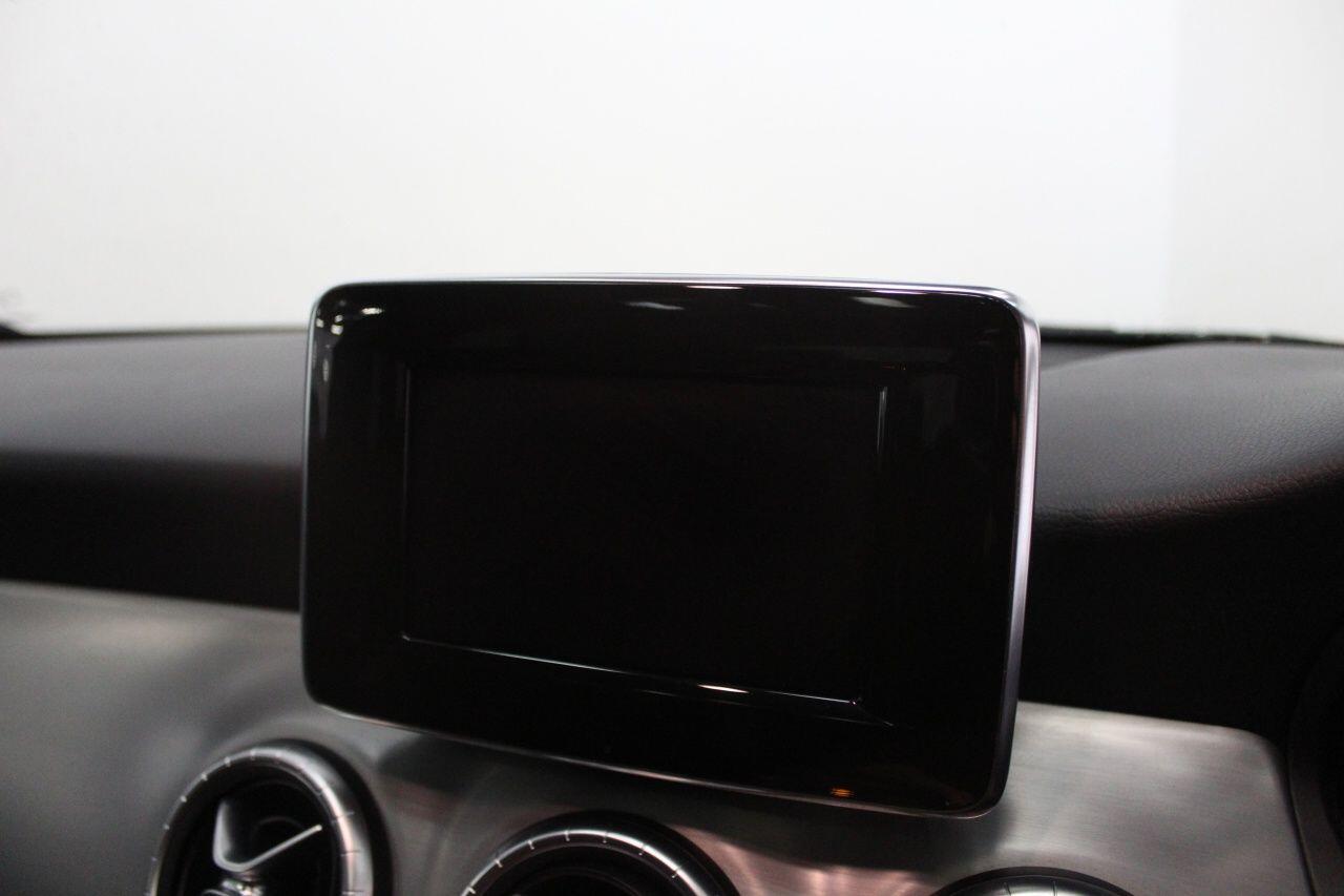 Mercedes-Benz Cla view 41
