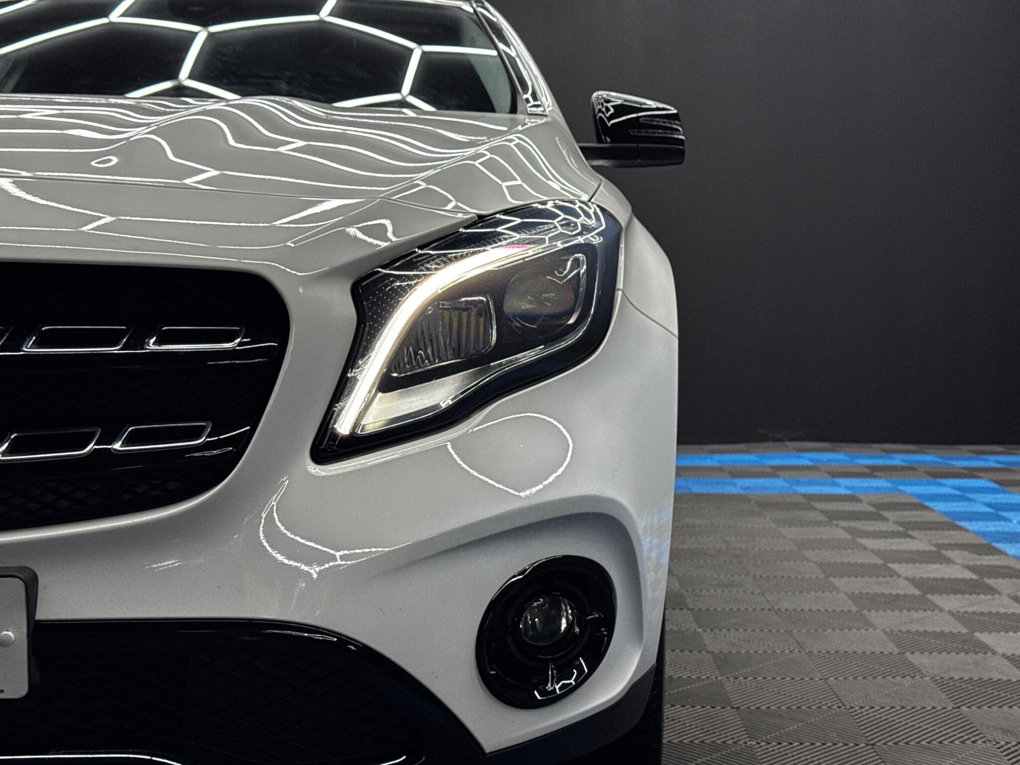 Mercedes-Benz Gla view 44