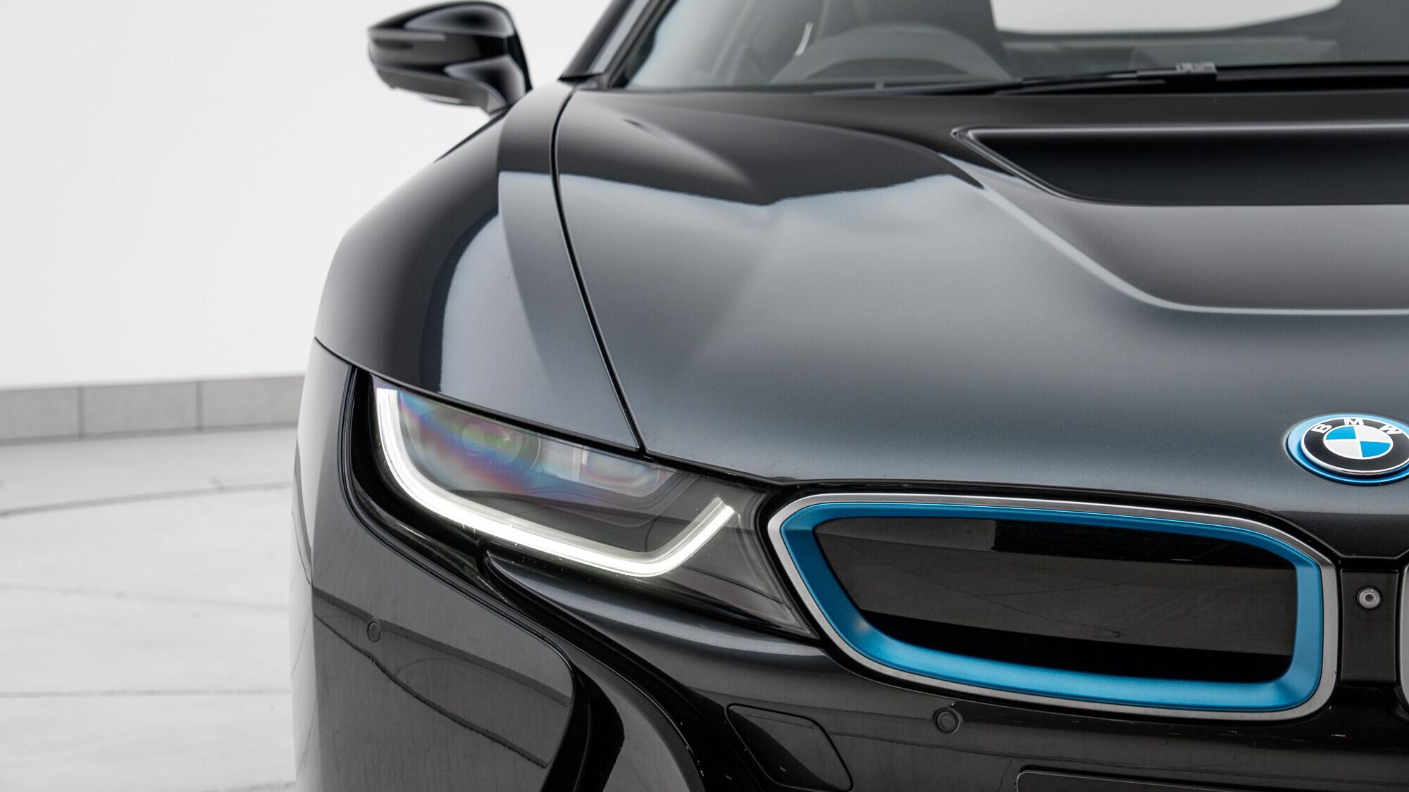BMW I8 view 7
