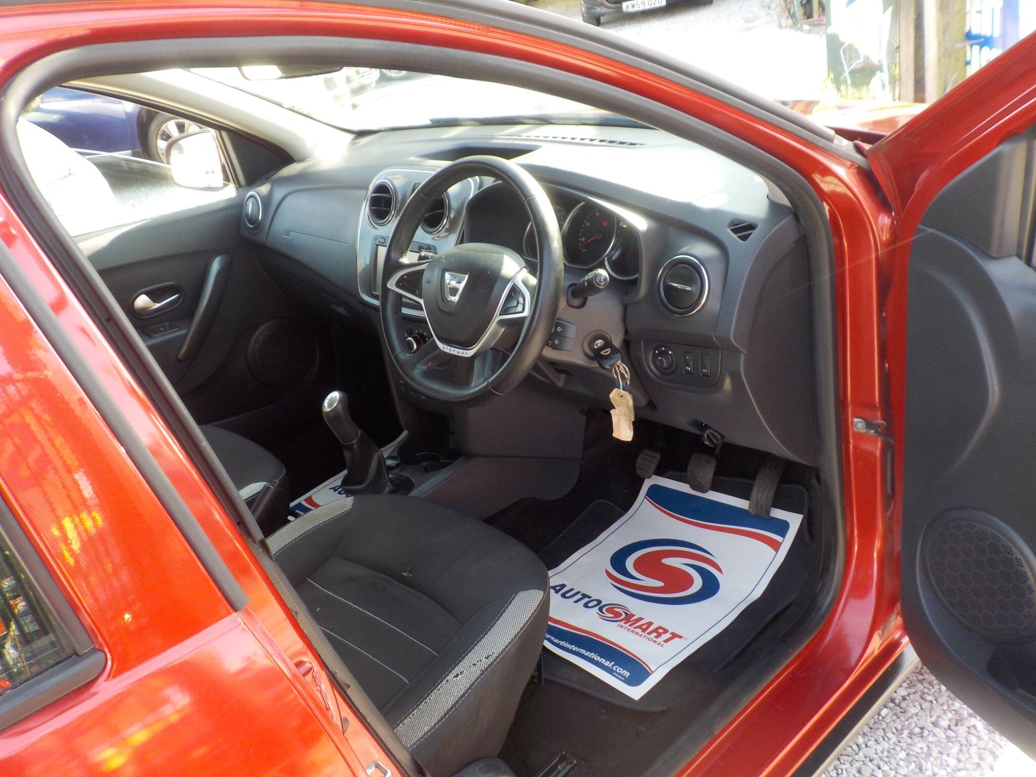 Dacia Sandero Stepway 0.9 TCe Laureate Euro 6 (s/s) 5dr