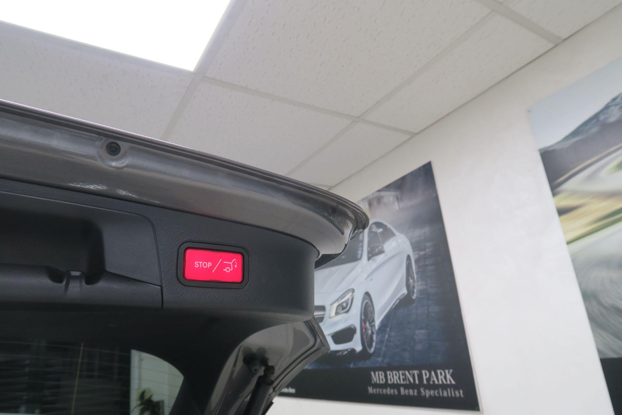 Mercedes-Benz EQA view 17
