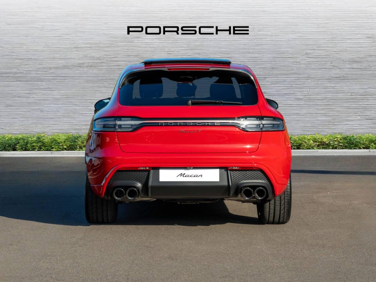 Porsche Macan view 7