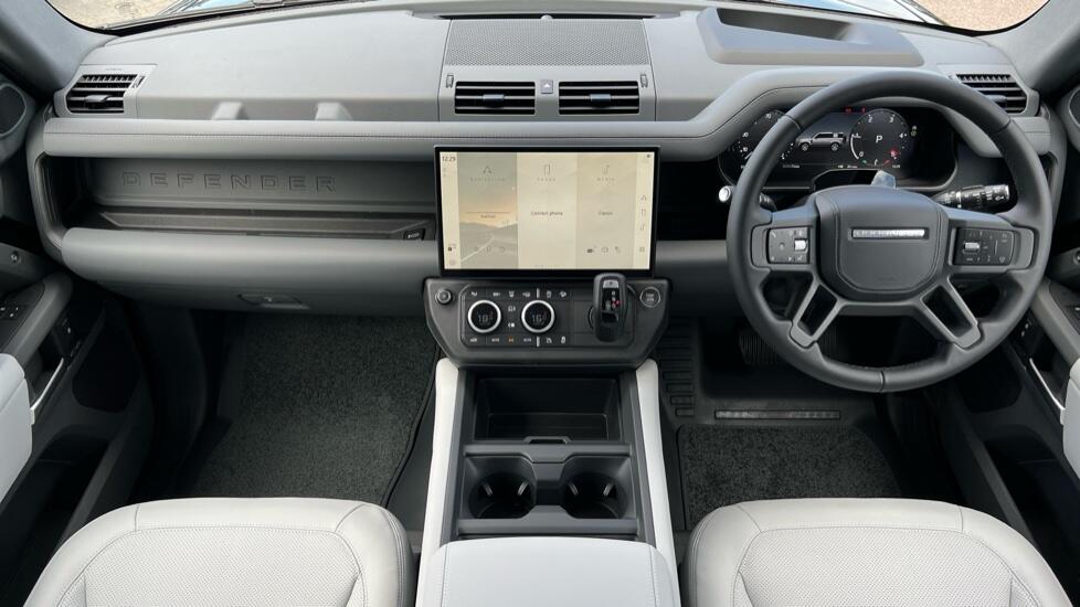 Land Rover Defender view 9