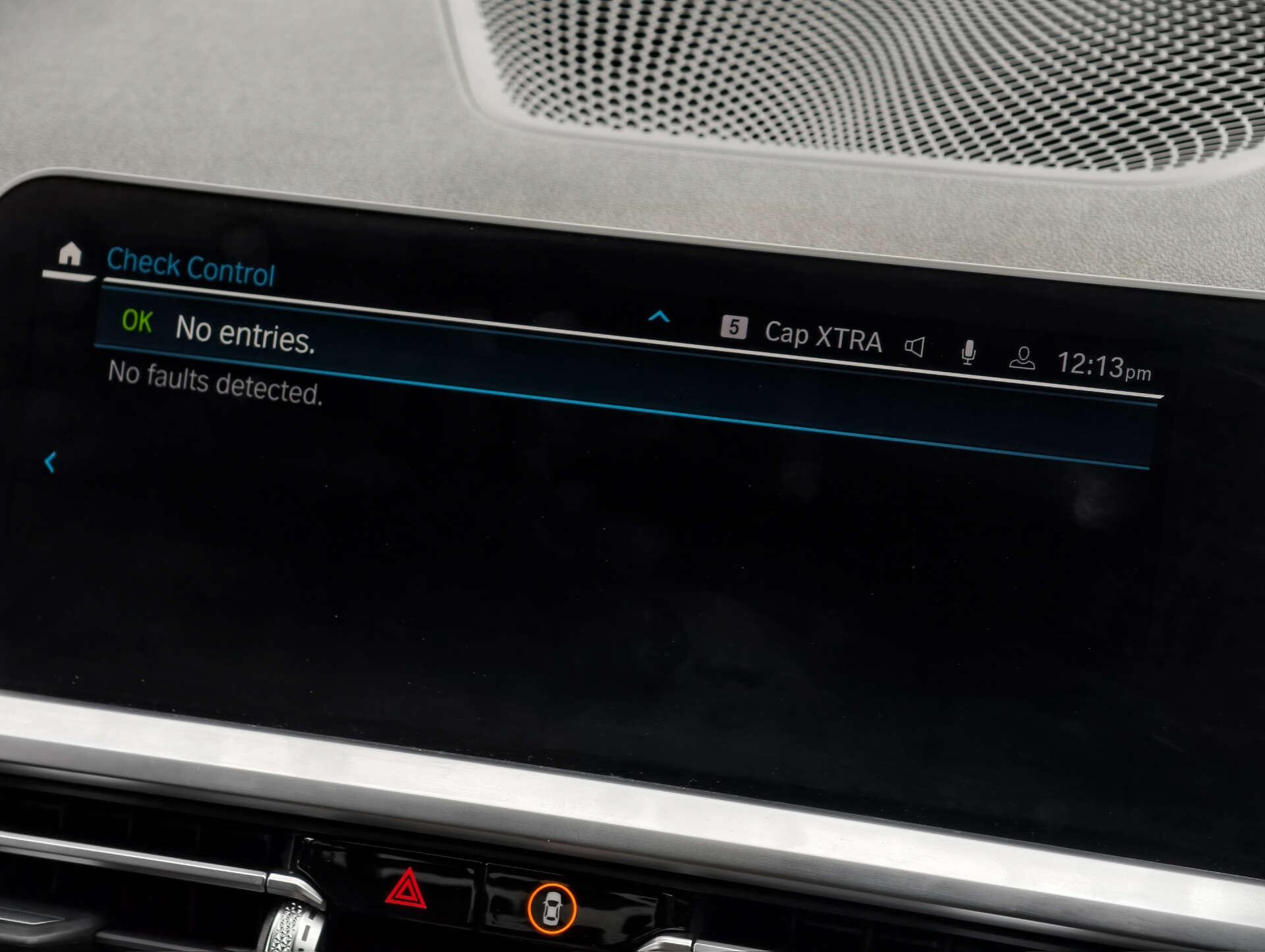 BMW 3 Series view 35