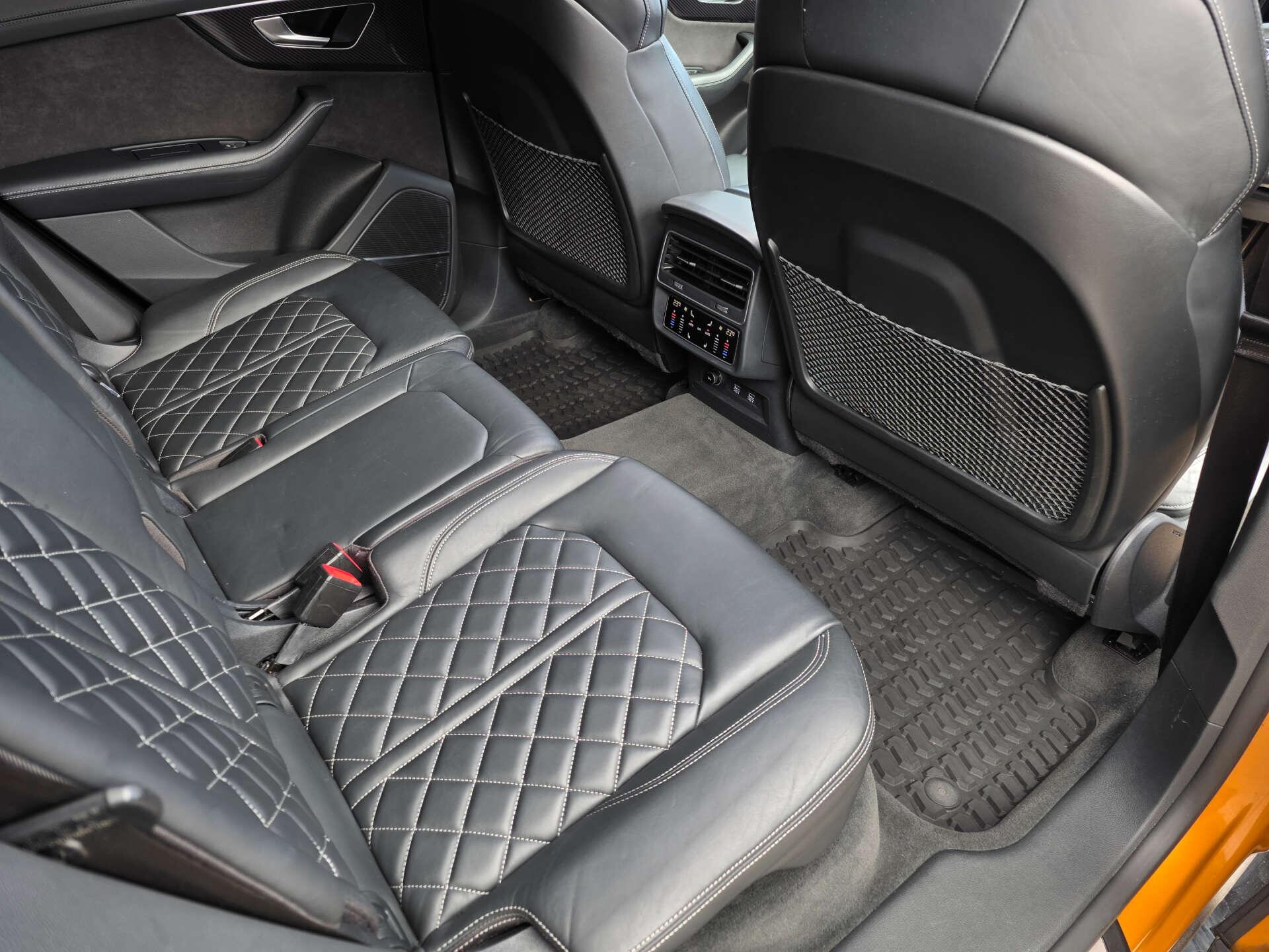 Audi Q8 view 27