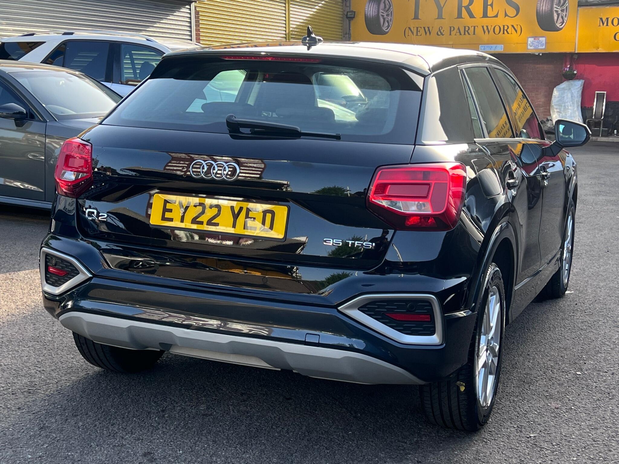 Audi Q2 view 14