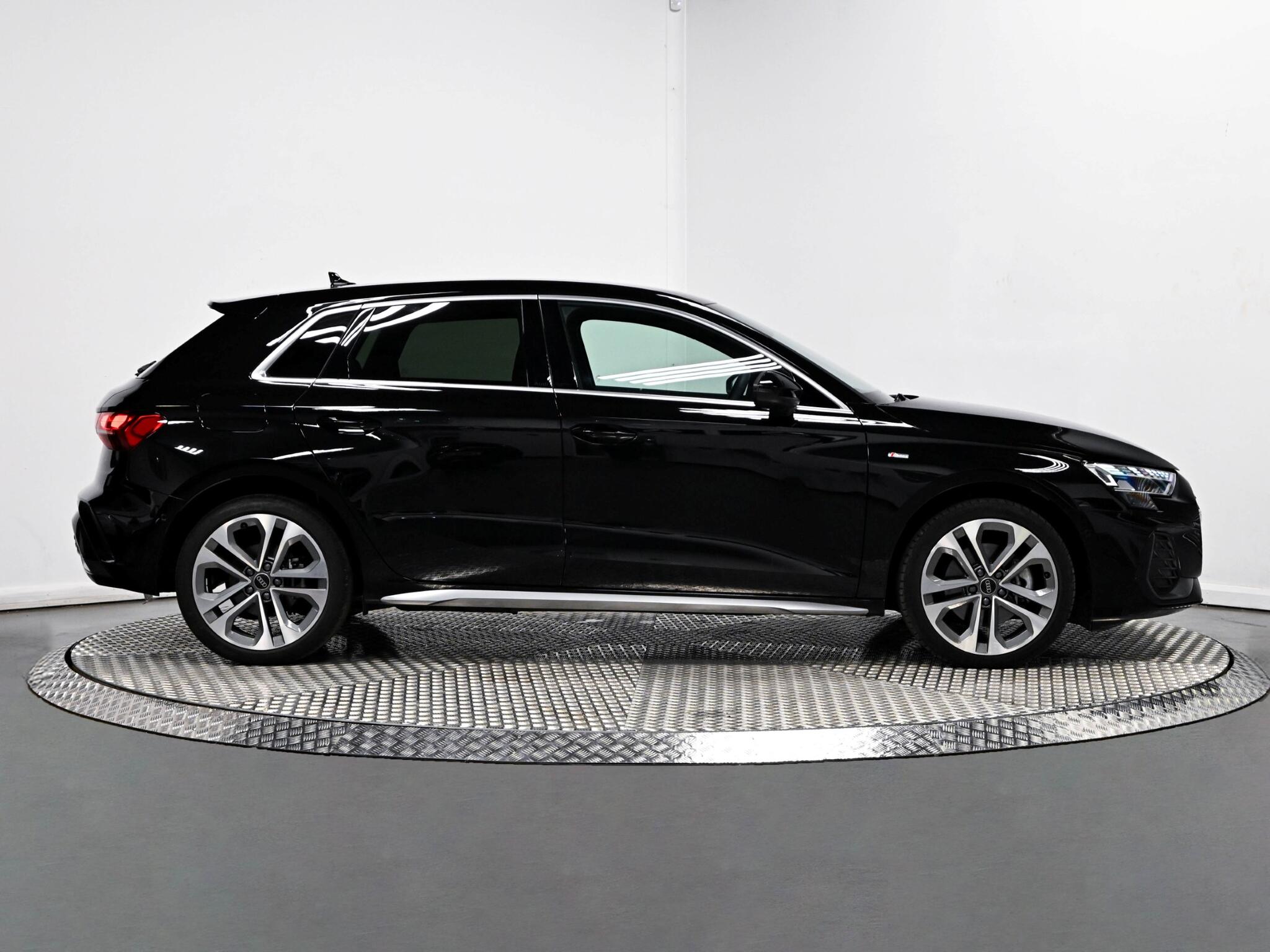Audi A3 view 36