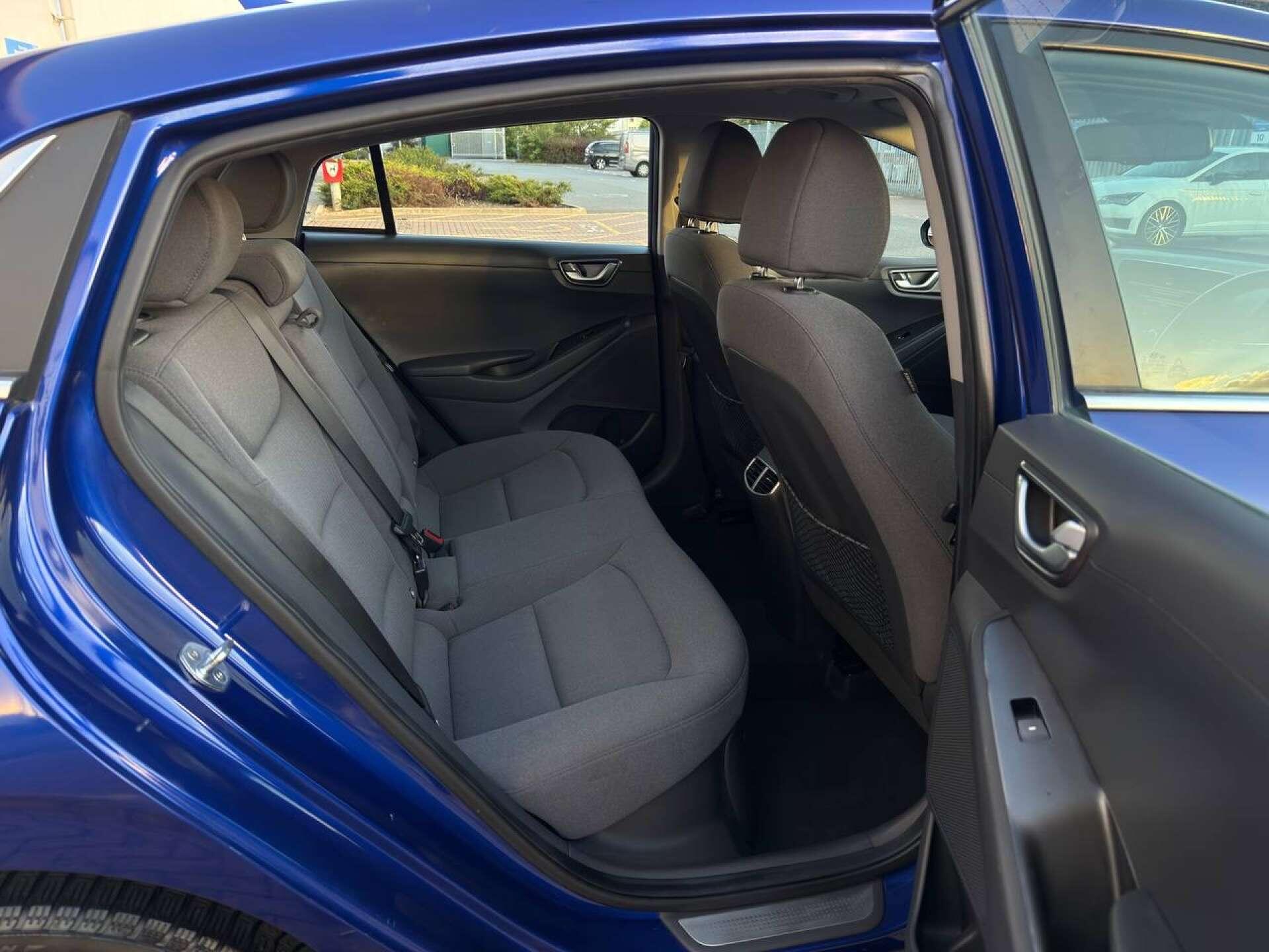 Hyundai Ioniq view 25