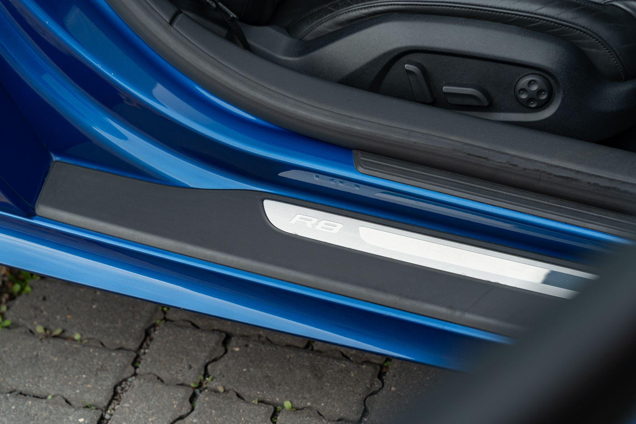 Audi R8 view 28