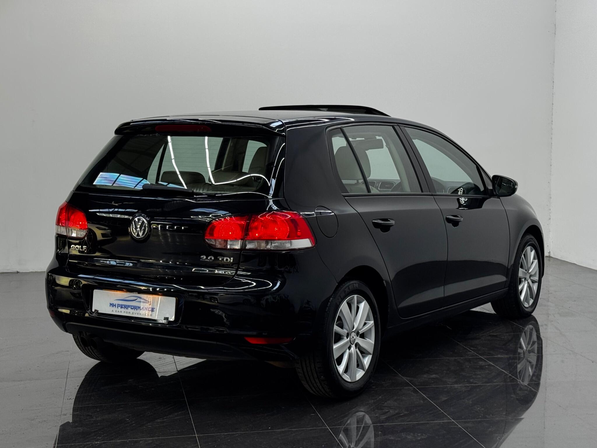 Volkswagen Golf view 43