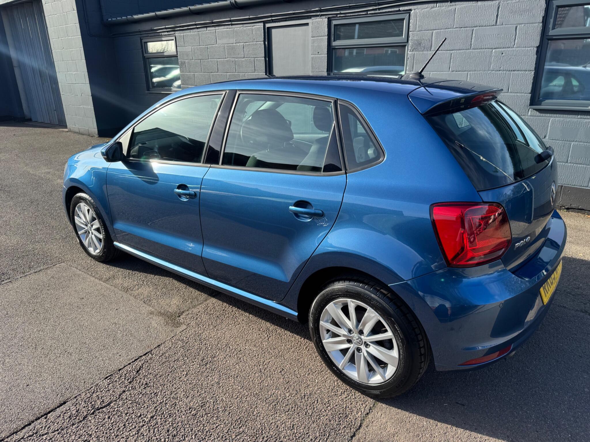 Volkswagen Polo view 10