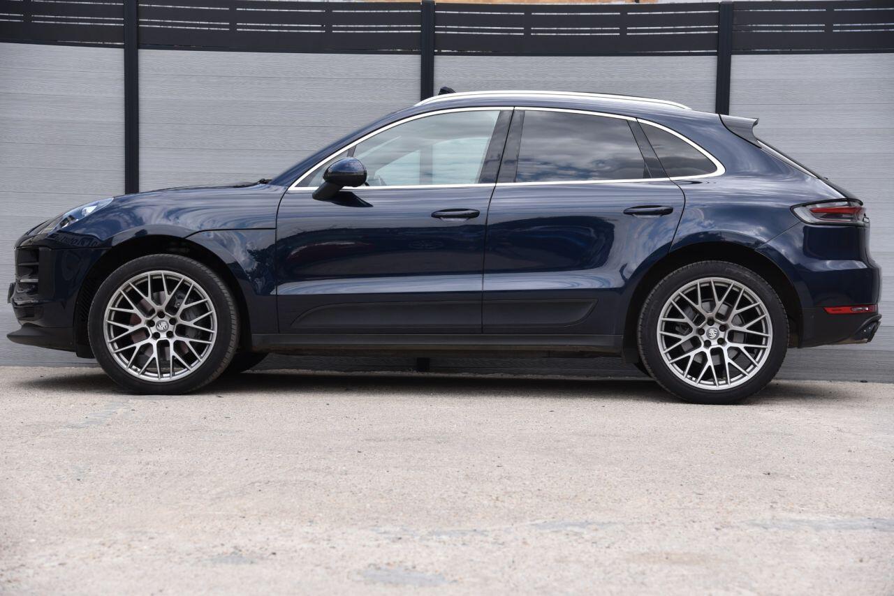 Porsche Macan view 6