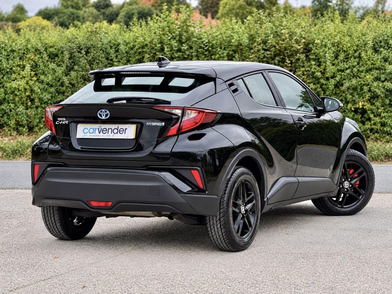 Toyota C-HR view 6