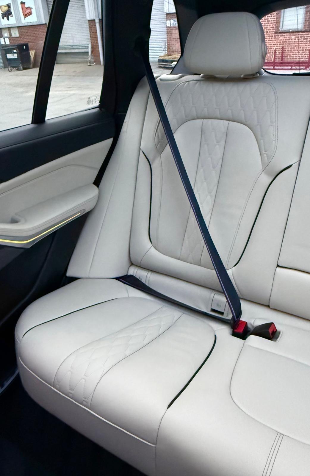 BMW X5 view 44